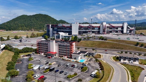 Condo For Sale - 120 Raceday Center Drive #UNIT 207<br/> Bristol, TN 37620