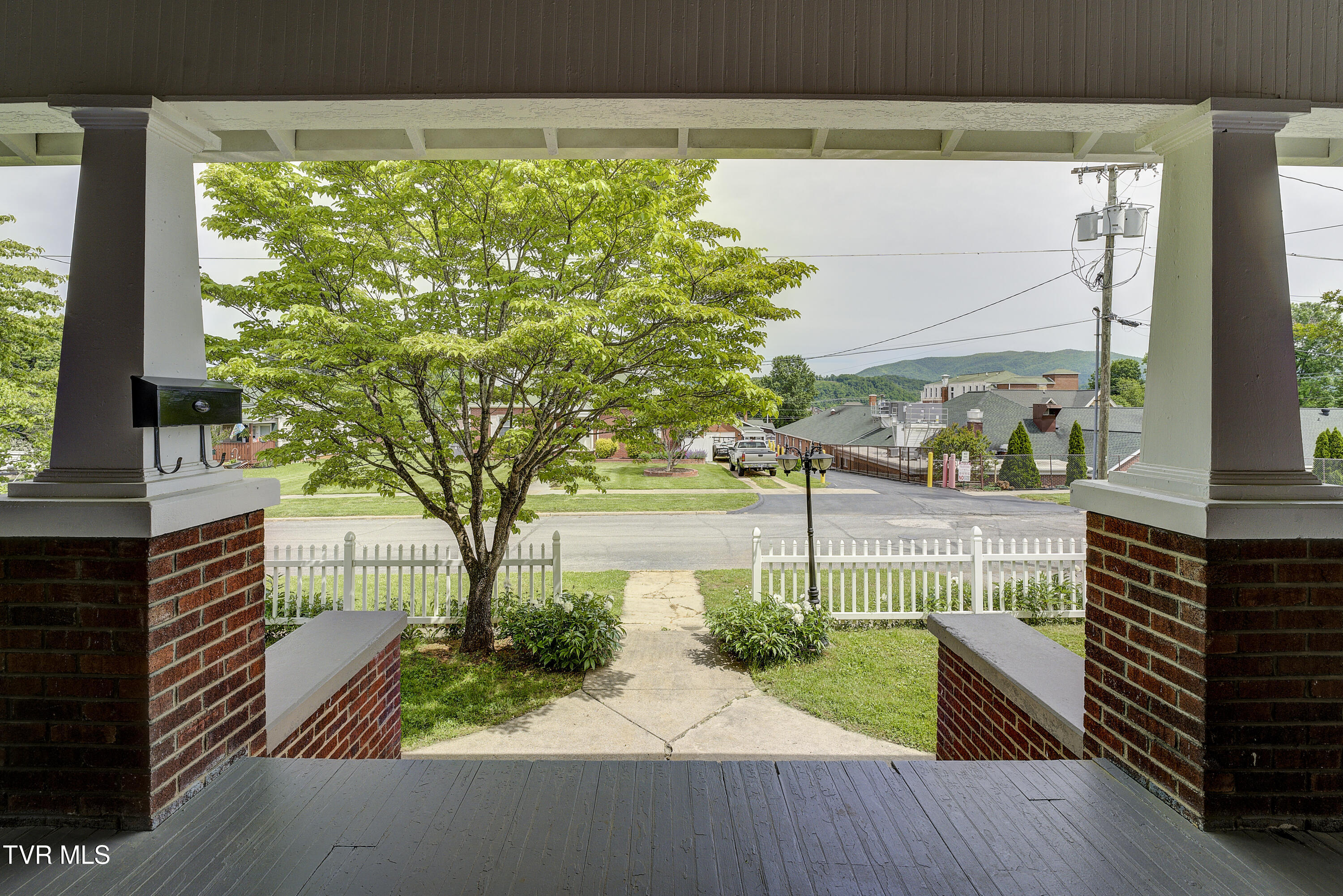 110 I Street, Elizabethton, Tennessee image 7