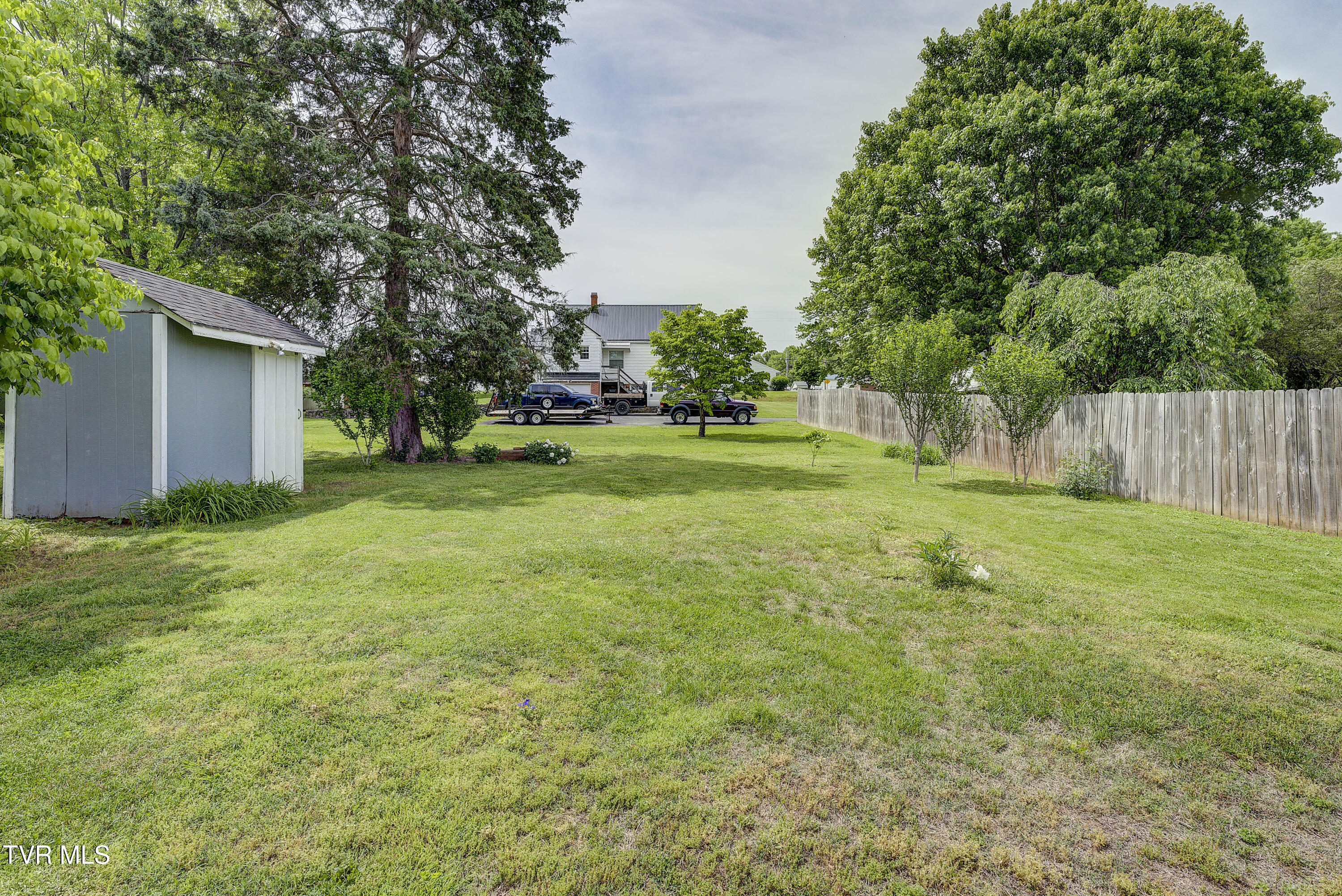 110 I Street, Elizabethton, Tennessee image 43