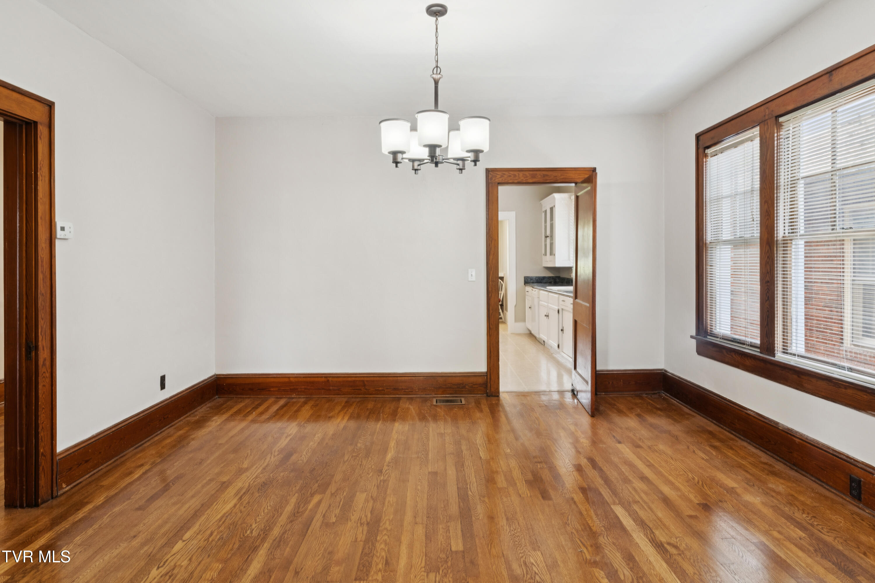 110 I Street, Elizabethton, Tennessee image 29