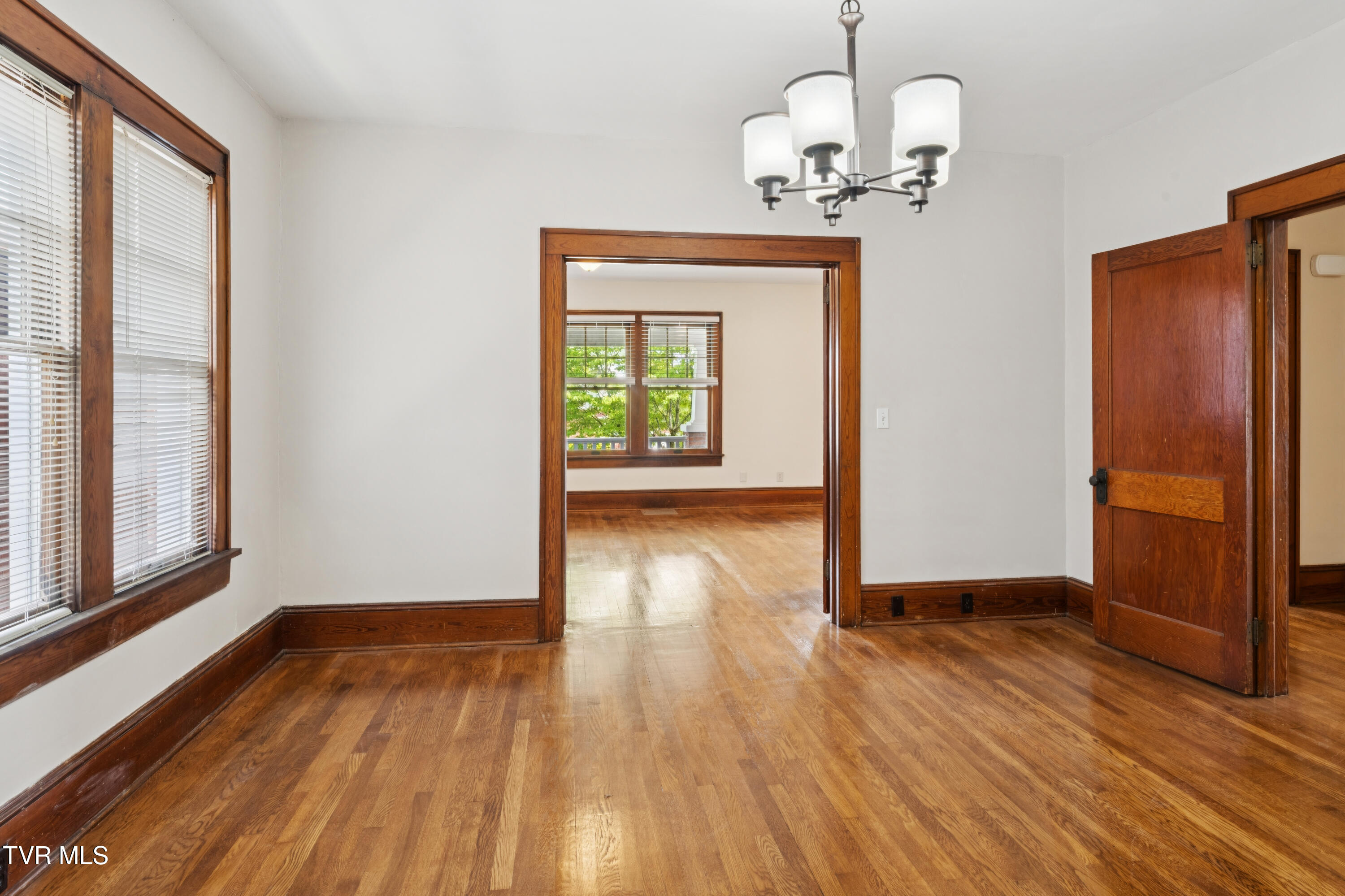 110 I Street, Elizabethton, Tennessee image 30
