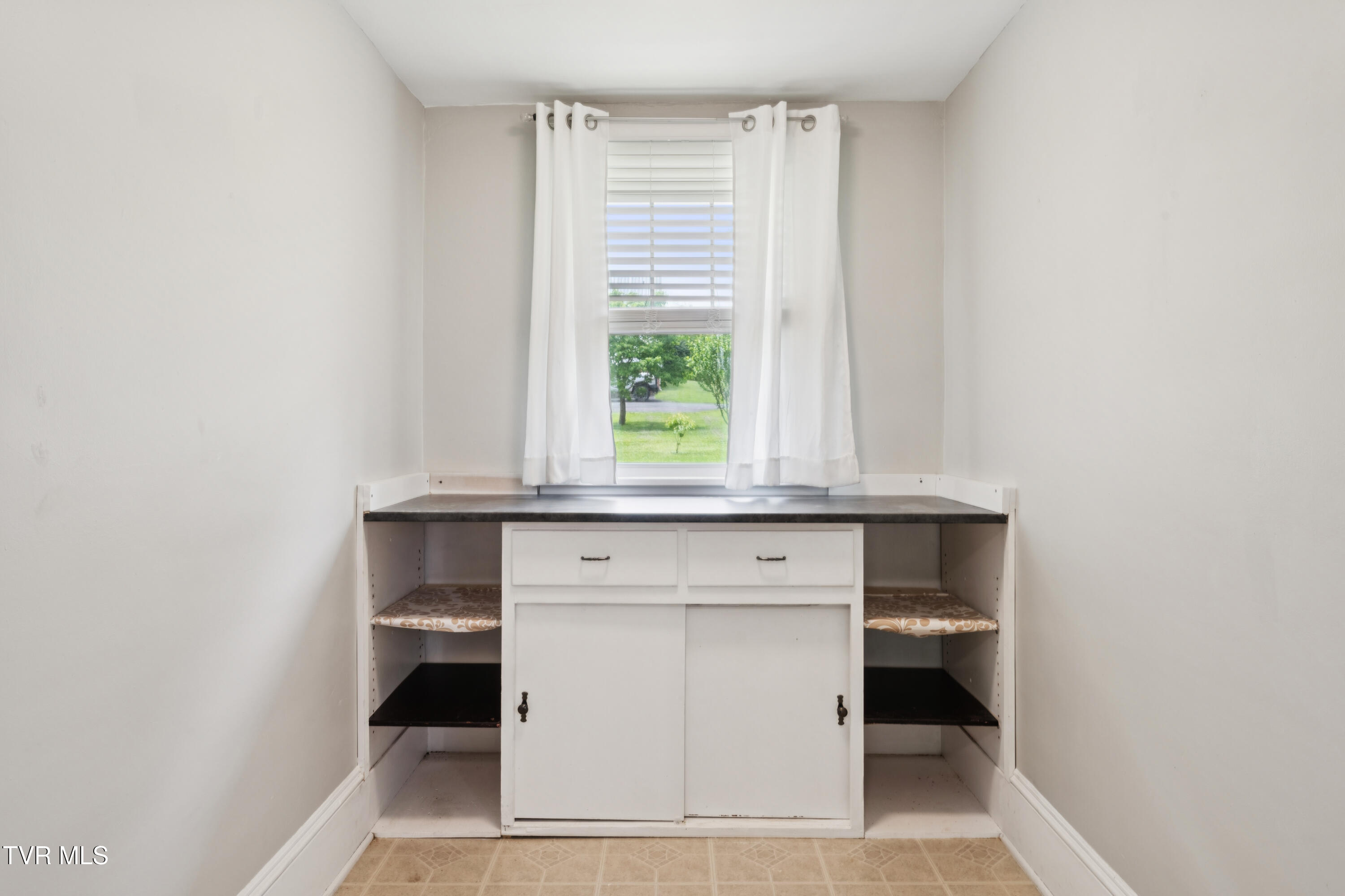 110 I Street, Elizabethton, Tennessee image 32
