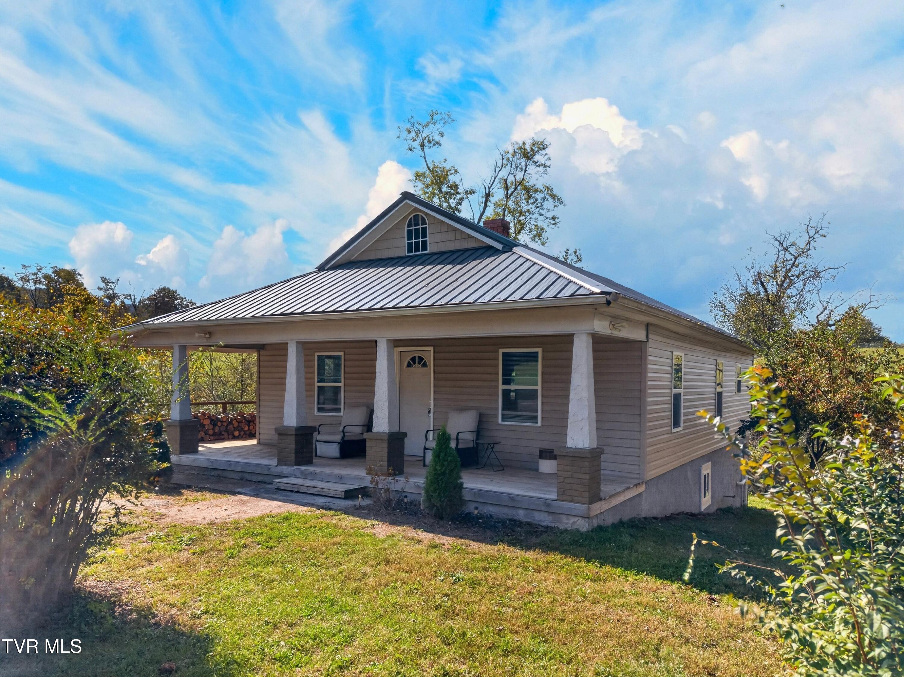 717 North Highway 70
