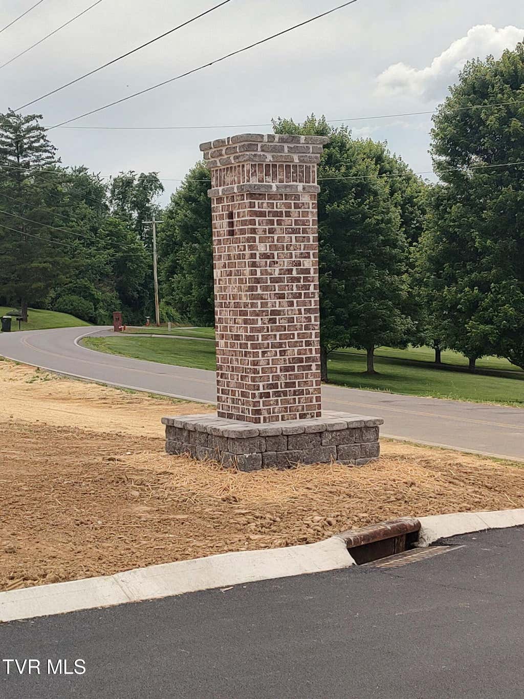 Photo of 10 Larkins Farm Drive, Jonesborough, TN 37659 (MLS # 9981434)