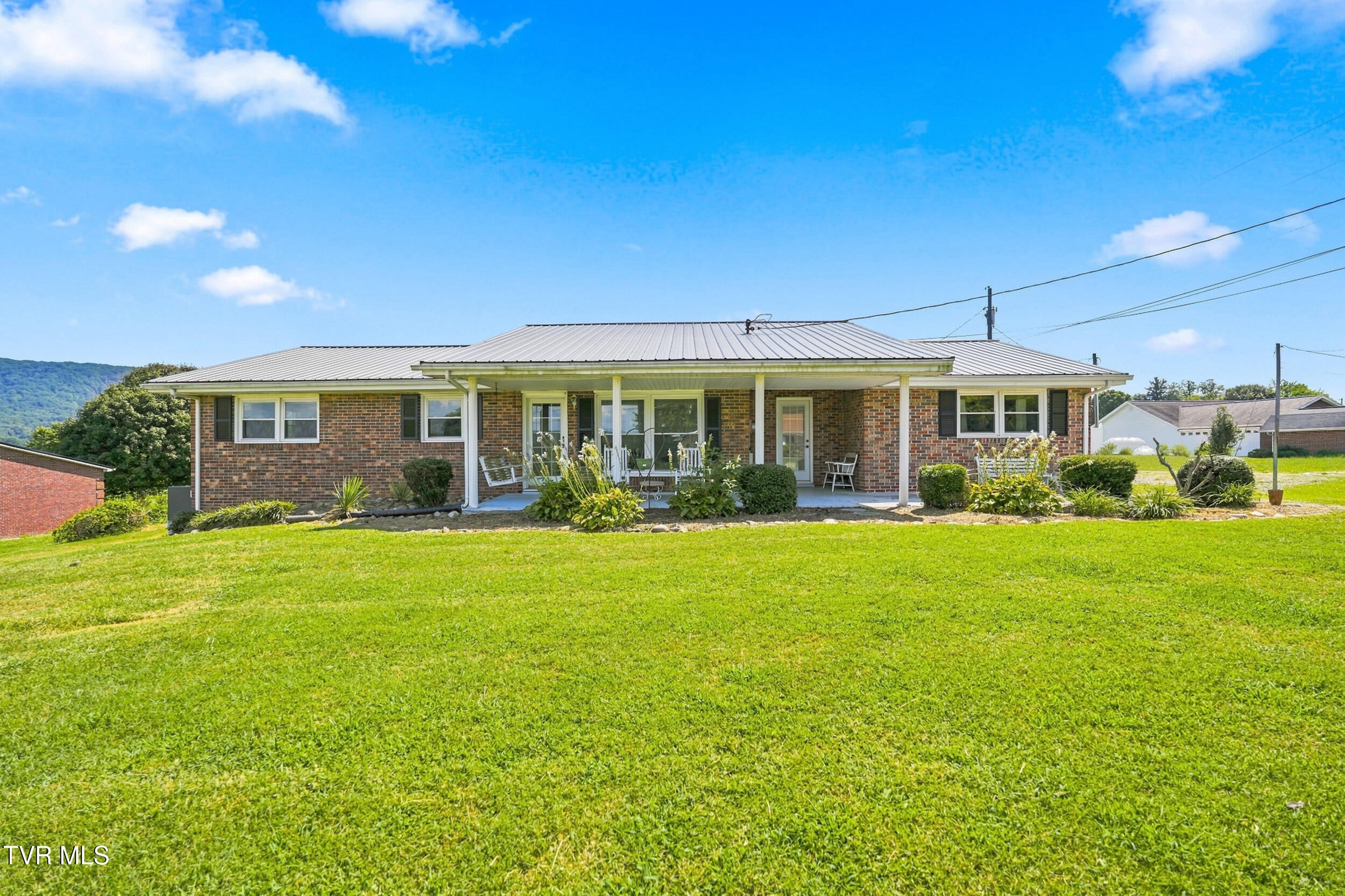 222 Riverview Drive