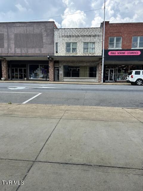 Photo of 537 Elk Avenue, Elizabethton, TN 37643 (MLS # 9995423)