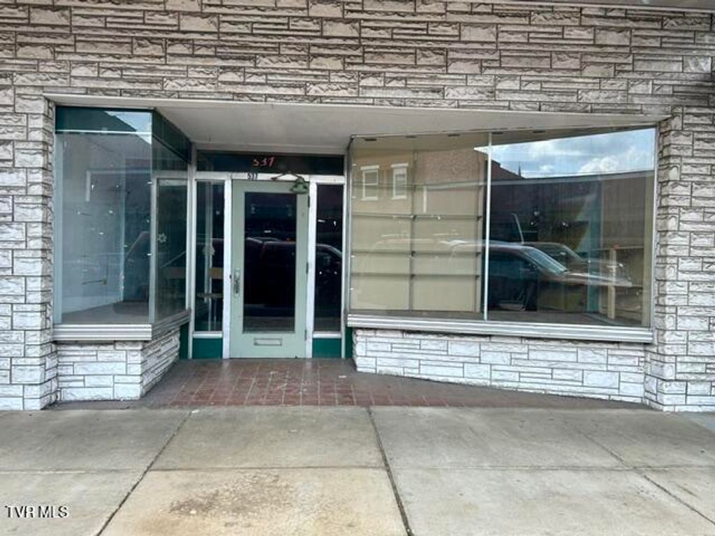 Photo of 537 Elk Avenue, Elizabethton, TN 37643 (MLS # 9995423)