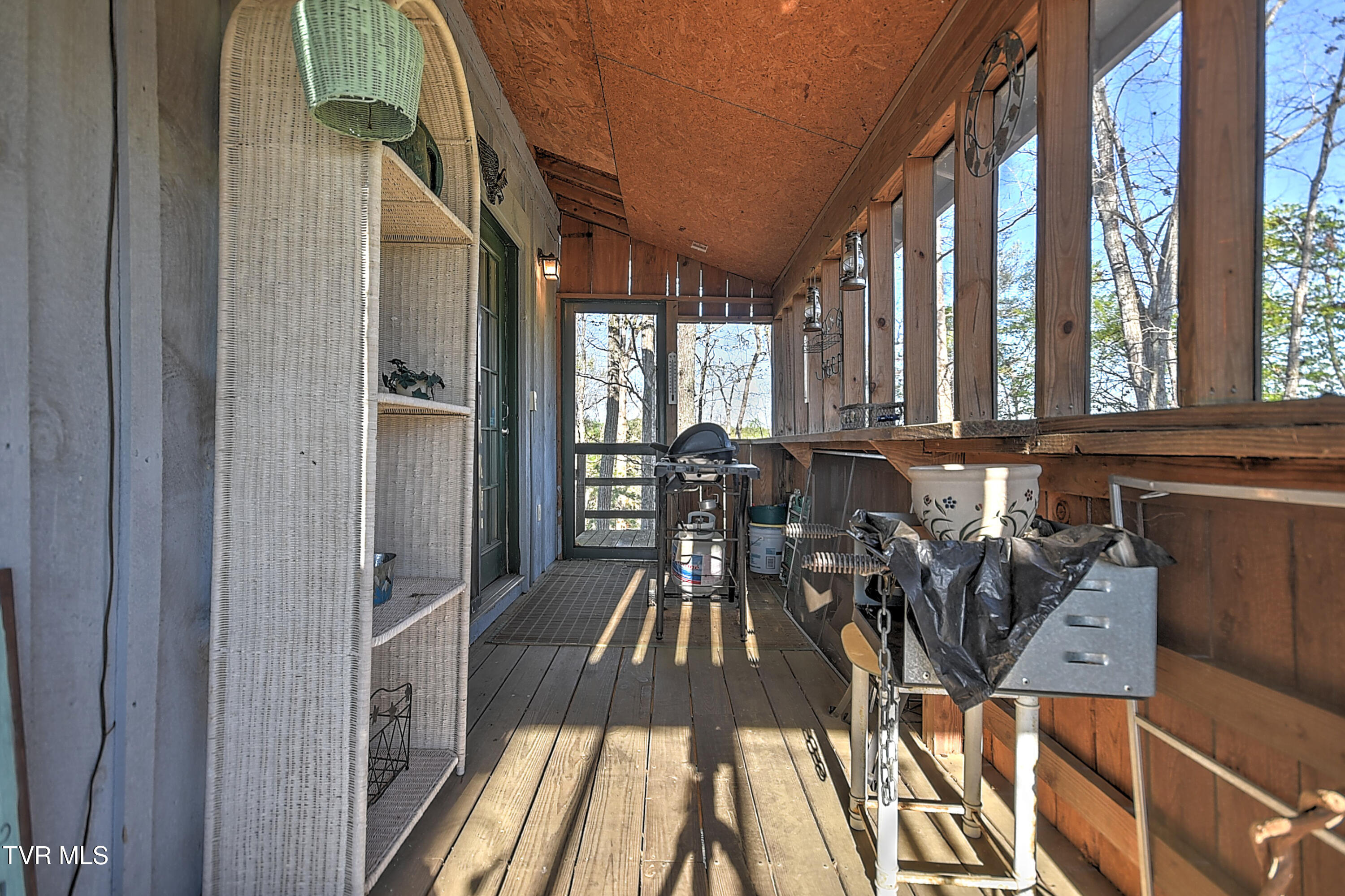 901 Bristol Caverns Highway, Bristol, Tennessee image 35