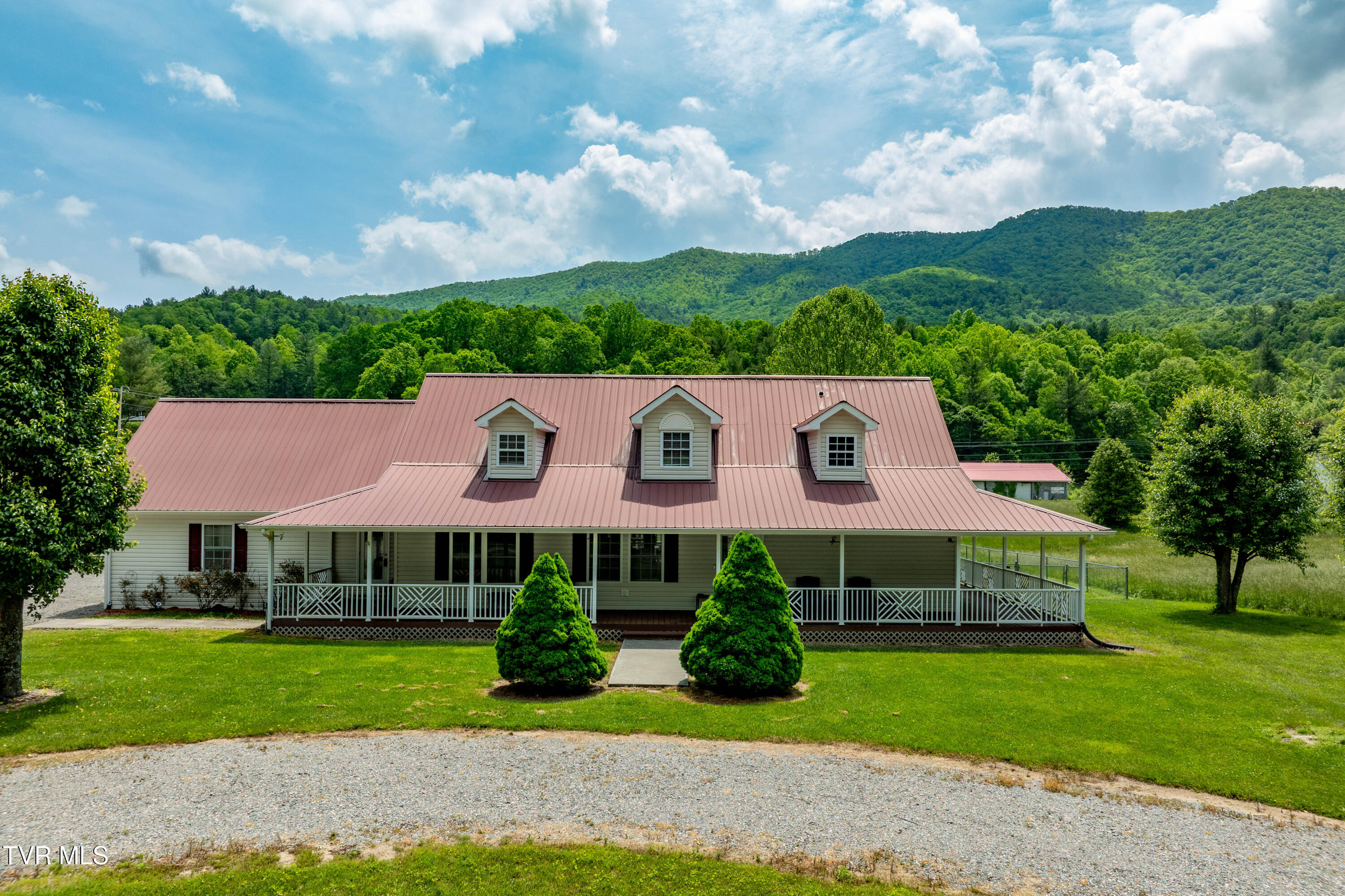 297 Old Highway 67, Butler, Tennessee image 9