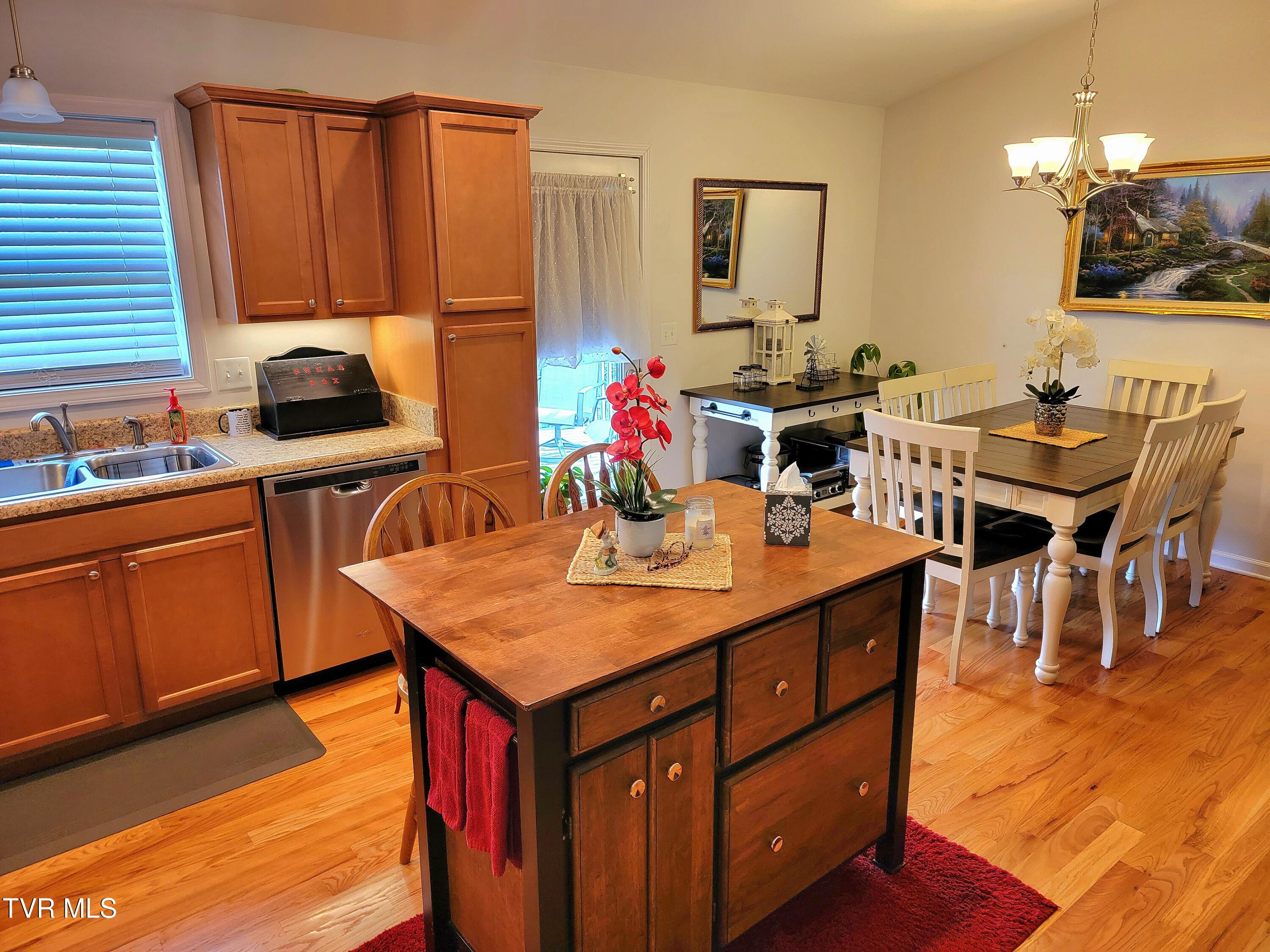 1459 Highridge Drive, Kingsport, Tennessee image 4