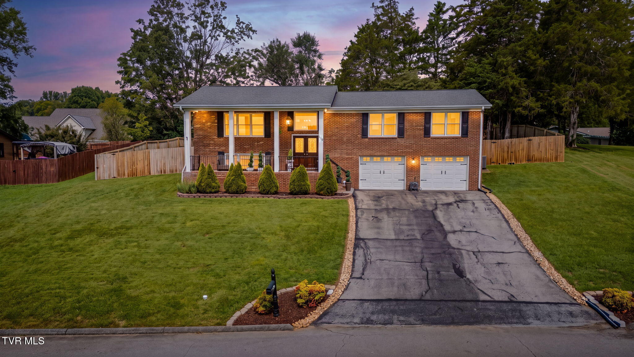 119 Dover Lane