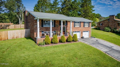 Photo of 119 Dover Lane, Bristol, TN 37620 (MLS # 10000741)