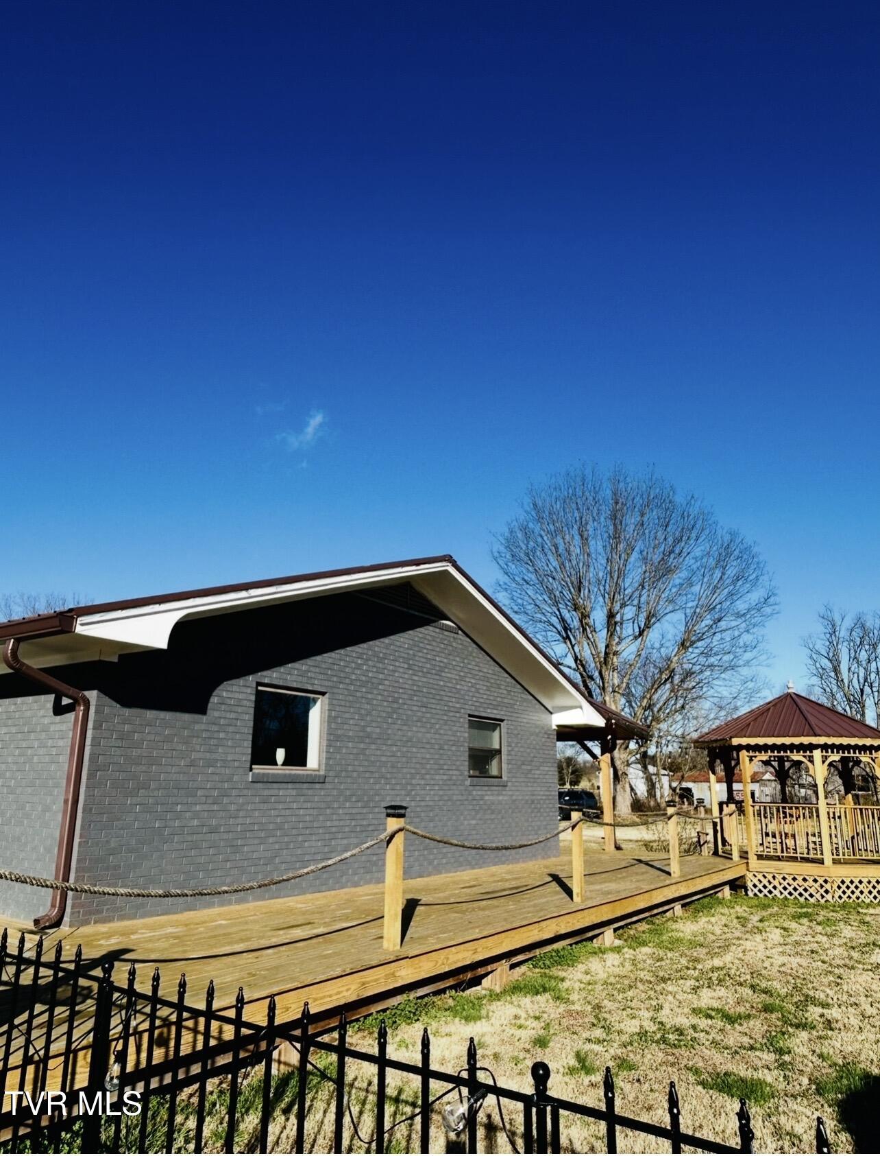 220 Pleasant Hill Road