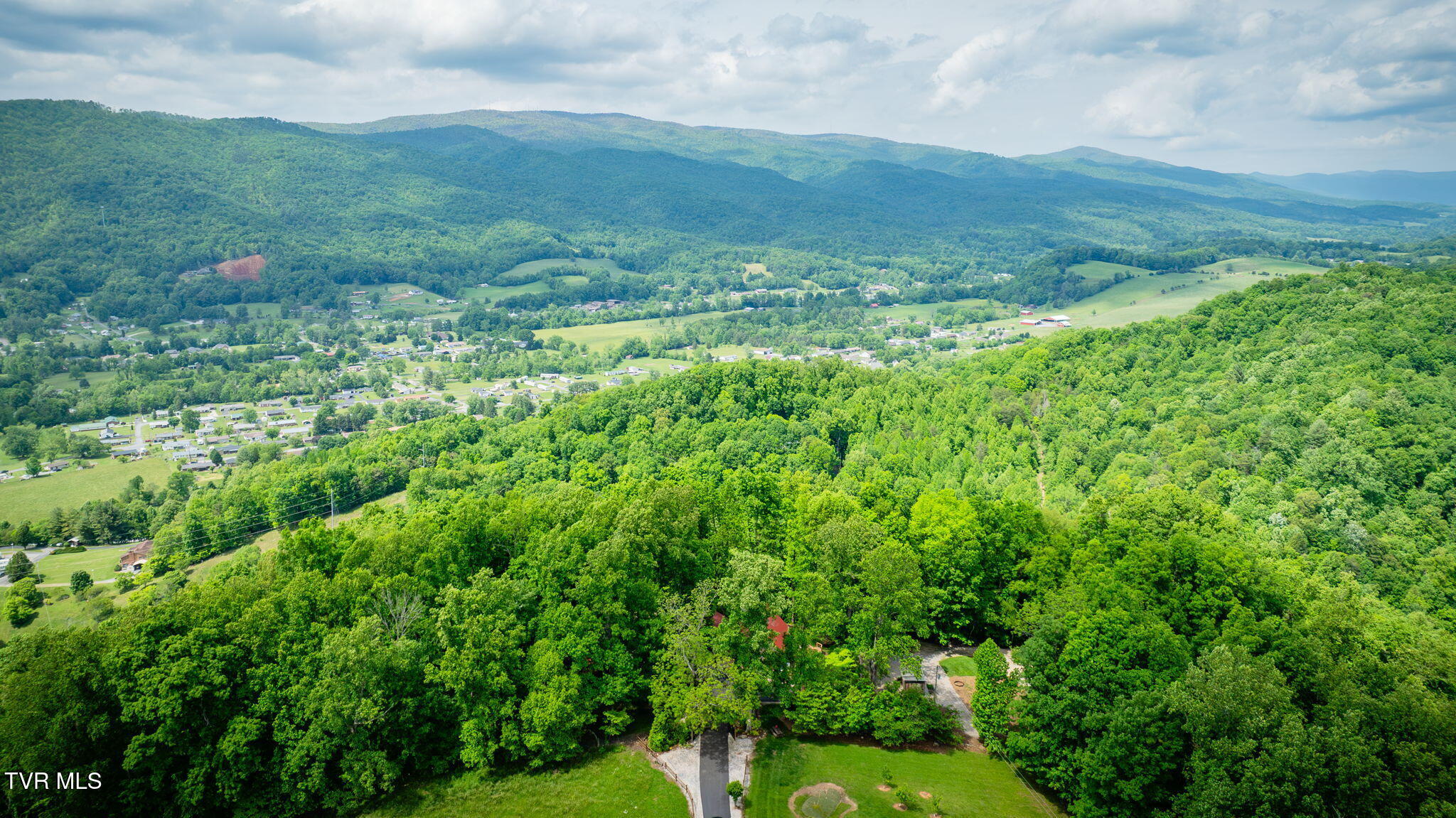 438 Willow Springs Road, Elizabethton, Tennessee image 41