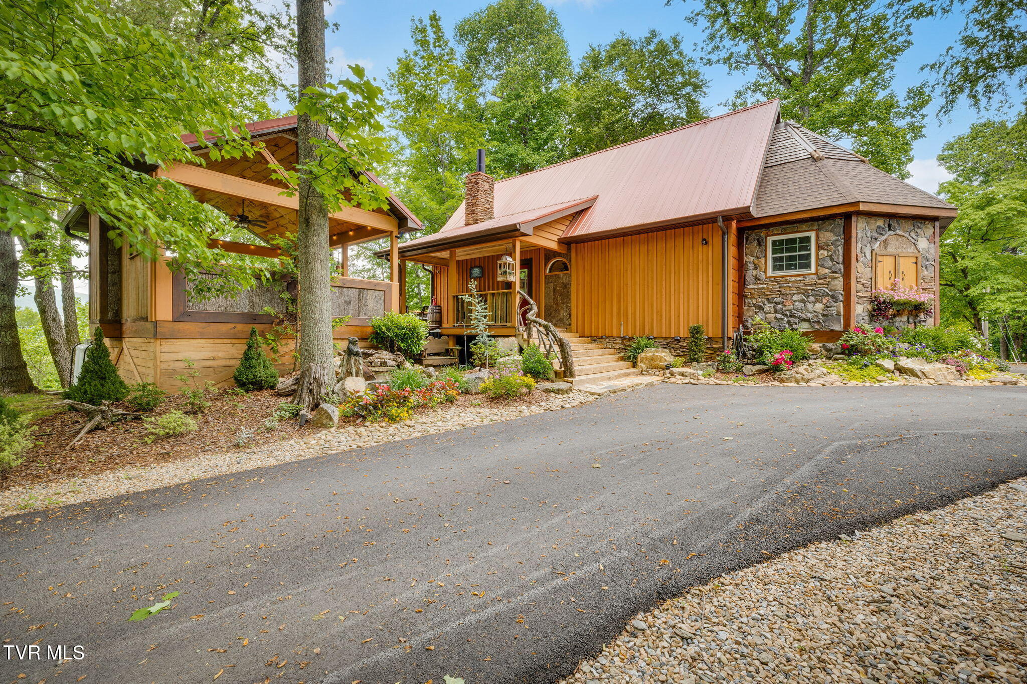438 Willow Springs Road, Elizabethton, Tennessee image 11