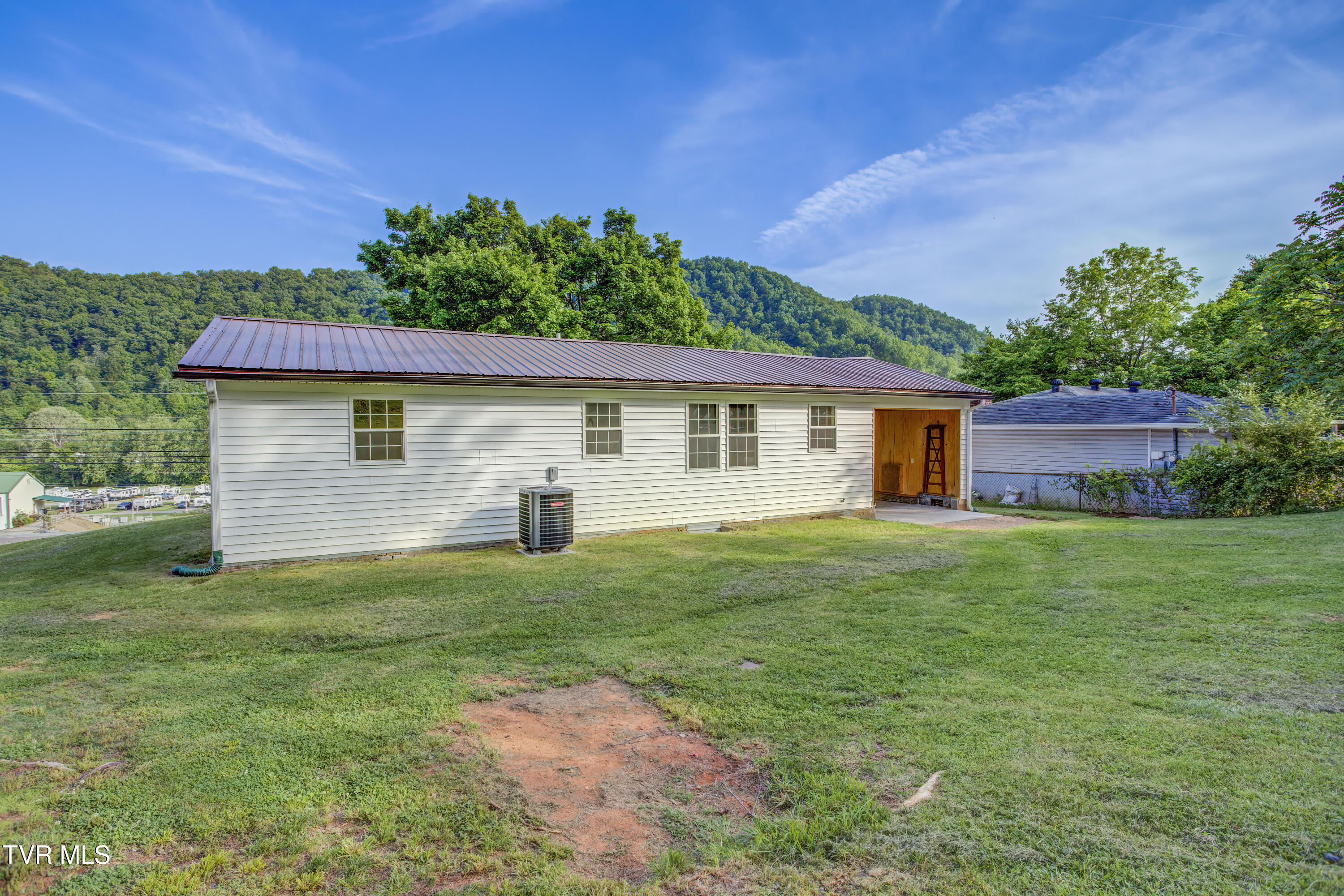 2540 Volunteer Parkway, Bristol, Tennessee image 5