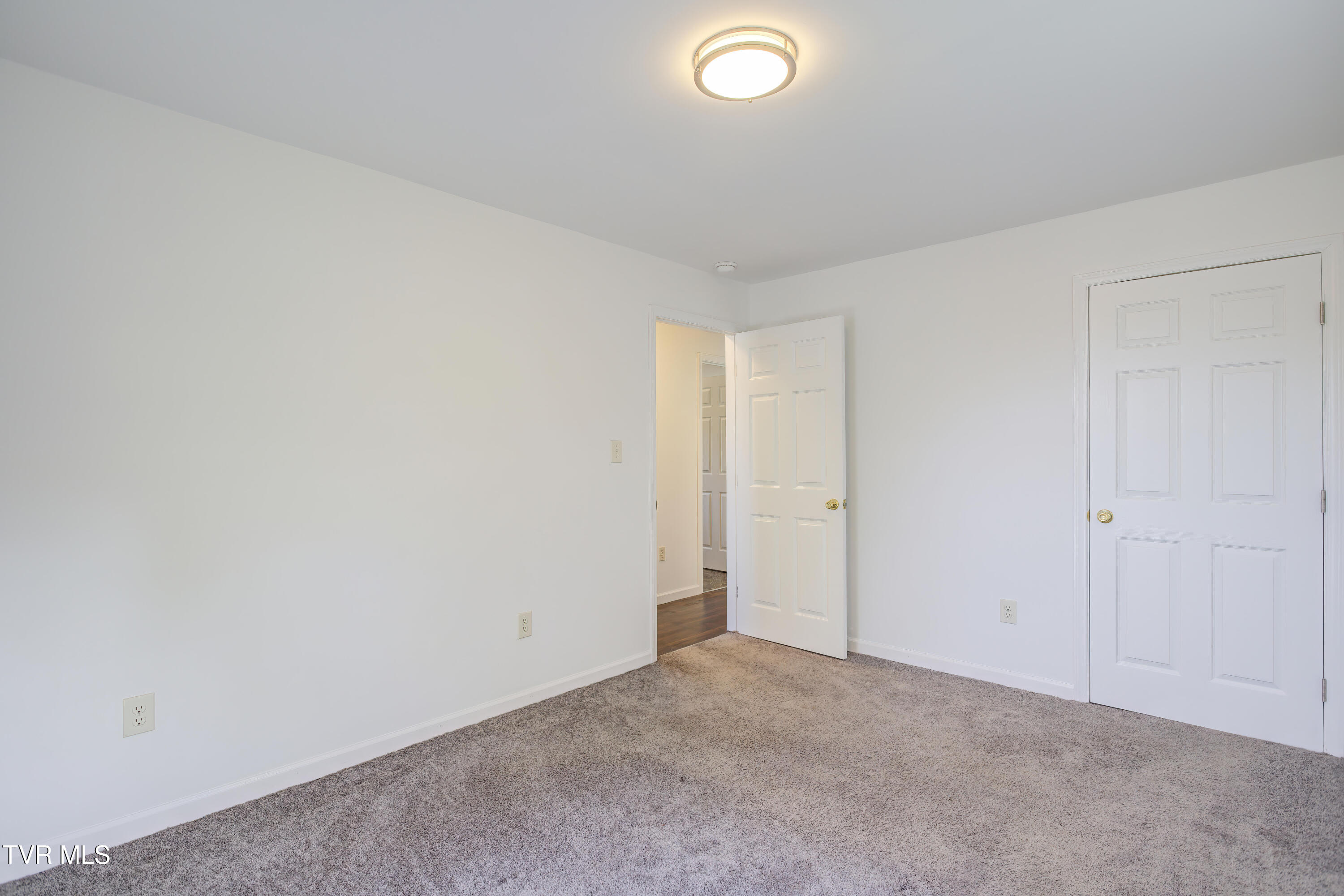 2540 Volunteer Parkway, Bristol, Tennessee image 20