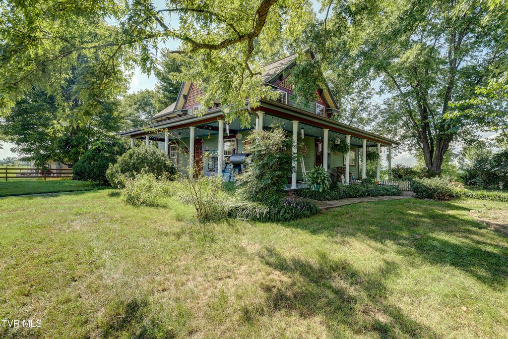 Photo of 2220 Union Road, Greeneville, TN 37745 (MLS # 9984930)