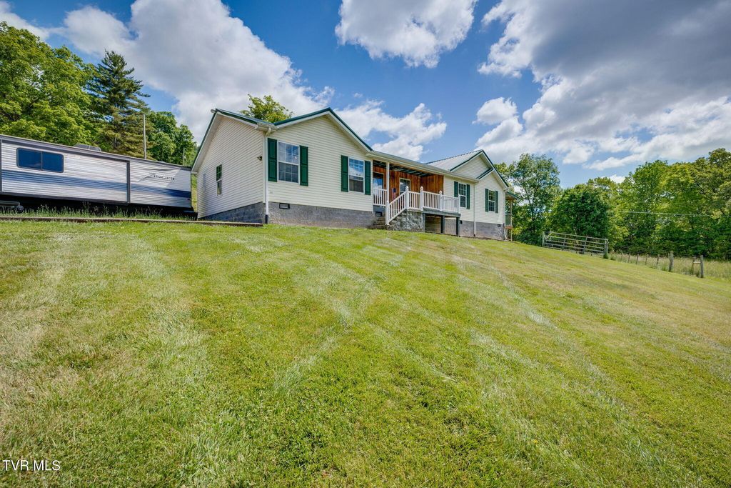 Photo of 400 Cassard Lane, Gate City, VA 24251 (MLS # 9995462)
