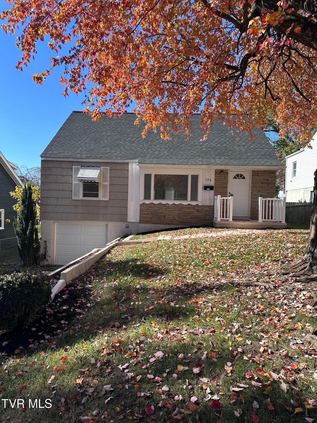 Photo of 526 Mount Ida Place, Kingsport, TN 37660 (MLS # 9988268)