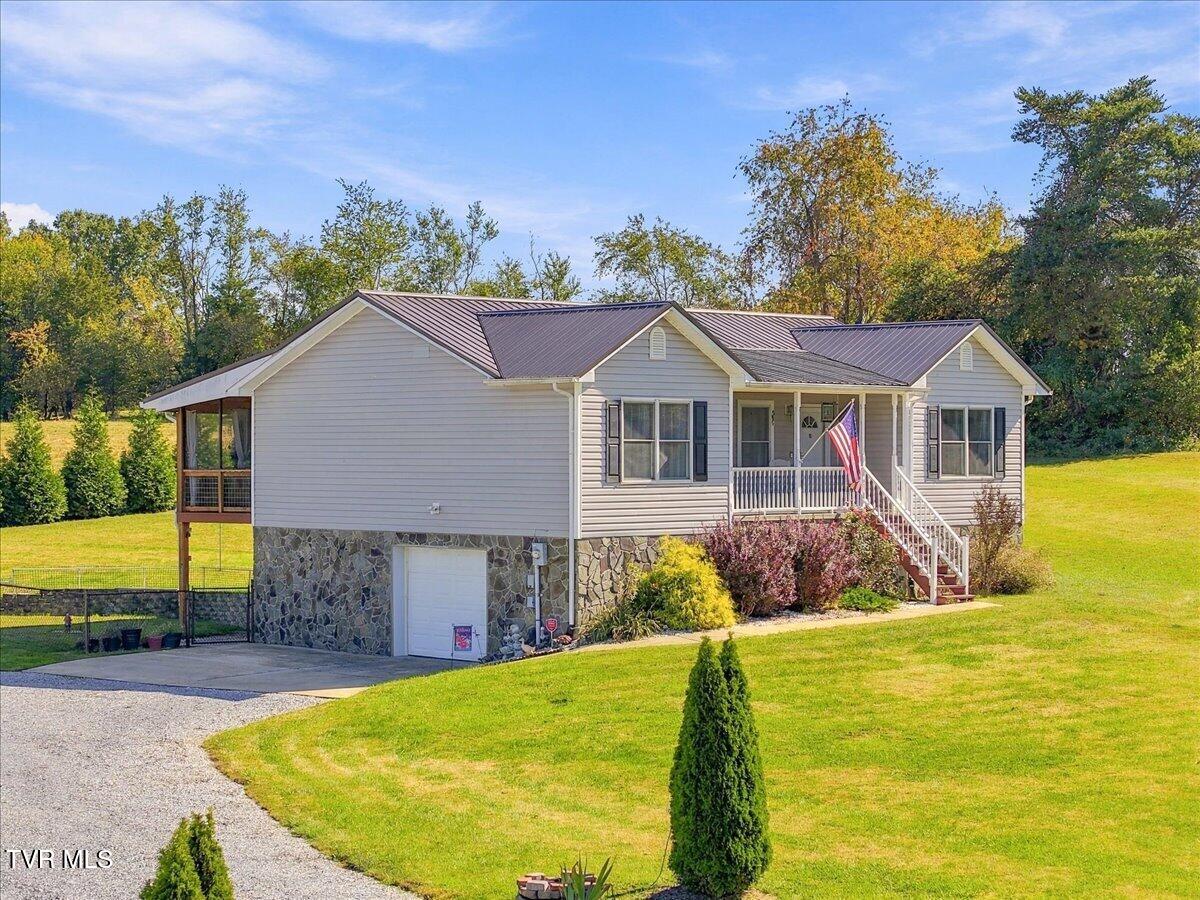 215 Pine Ridge Drive