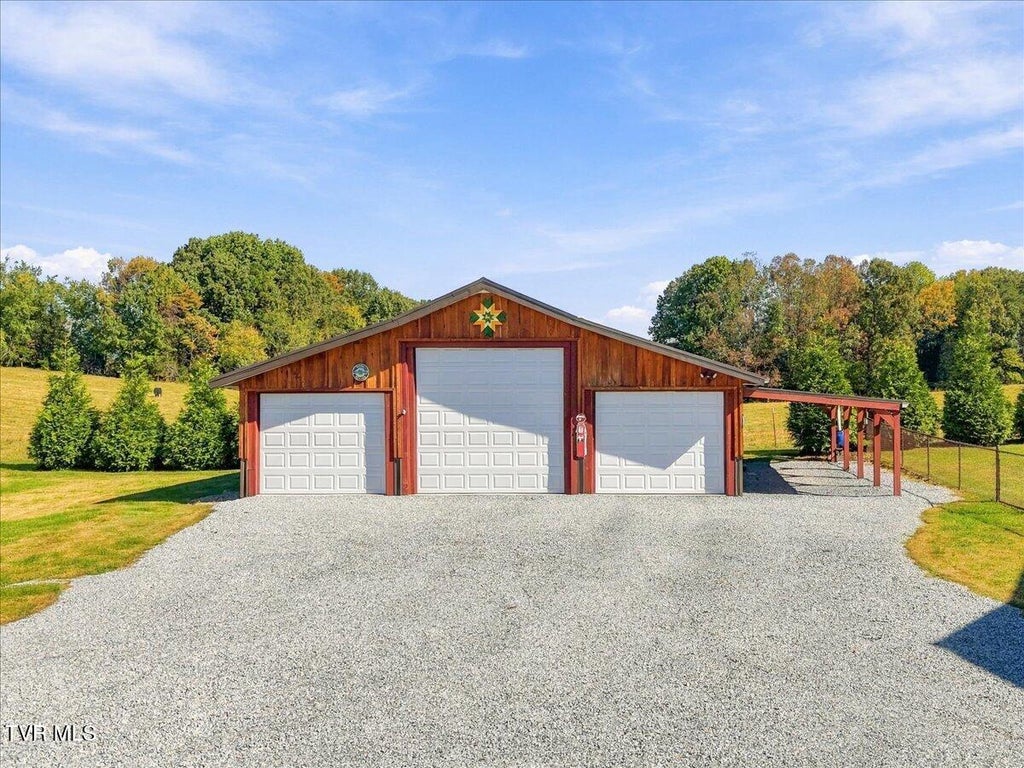 Photo of 215 Pine Ridge Drive, Afton, TN 37616 (MLS # 10002542)