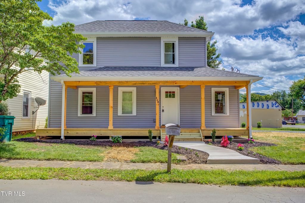 Photo of 408 Levelin Street, Erwin, TN 37650 (MLS # 9988528)