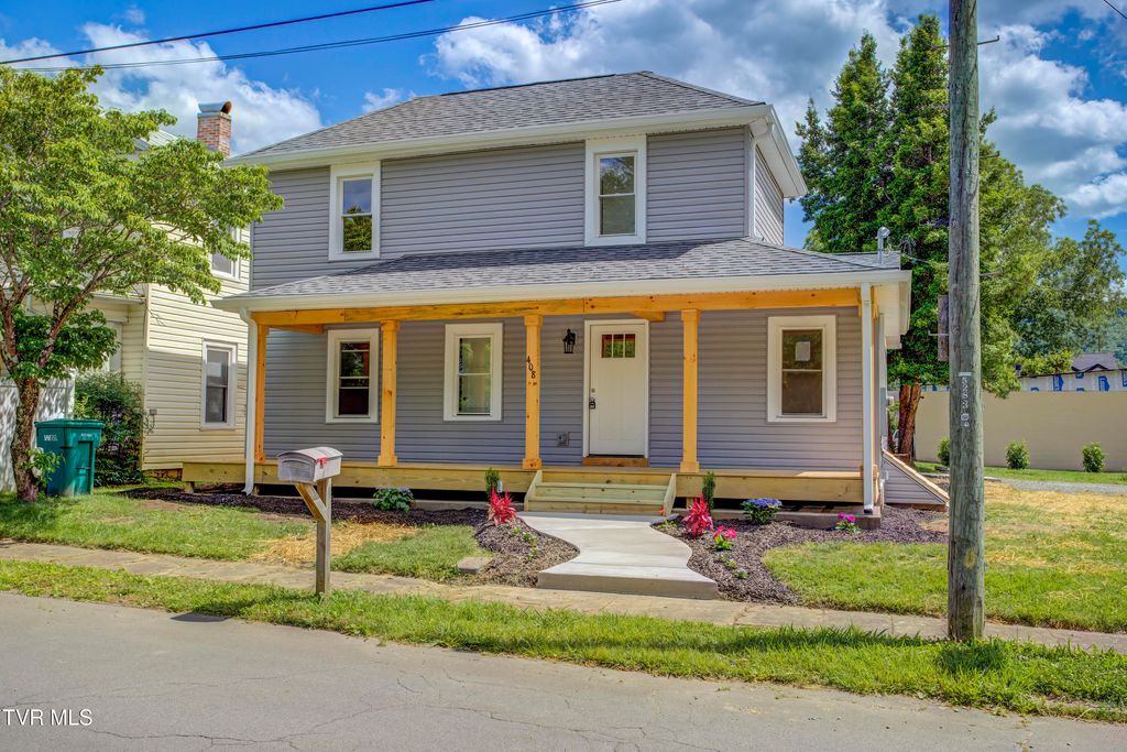 Photo of 408 Levelin Street, Erwin, TN 37650 (MLS # 9988528)