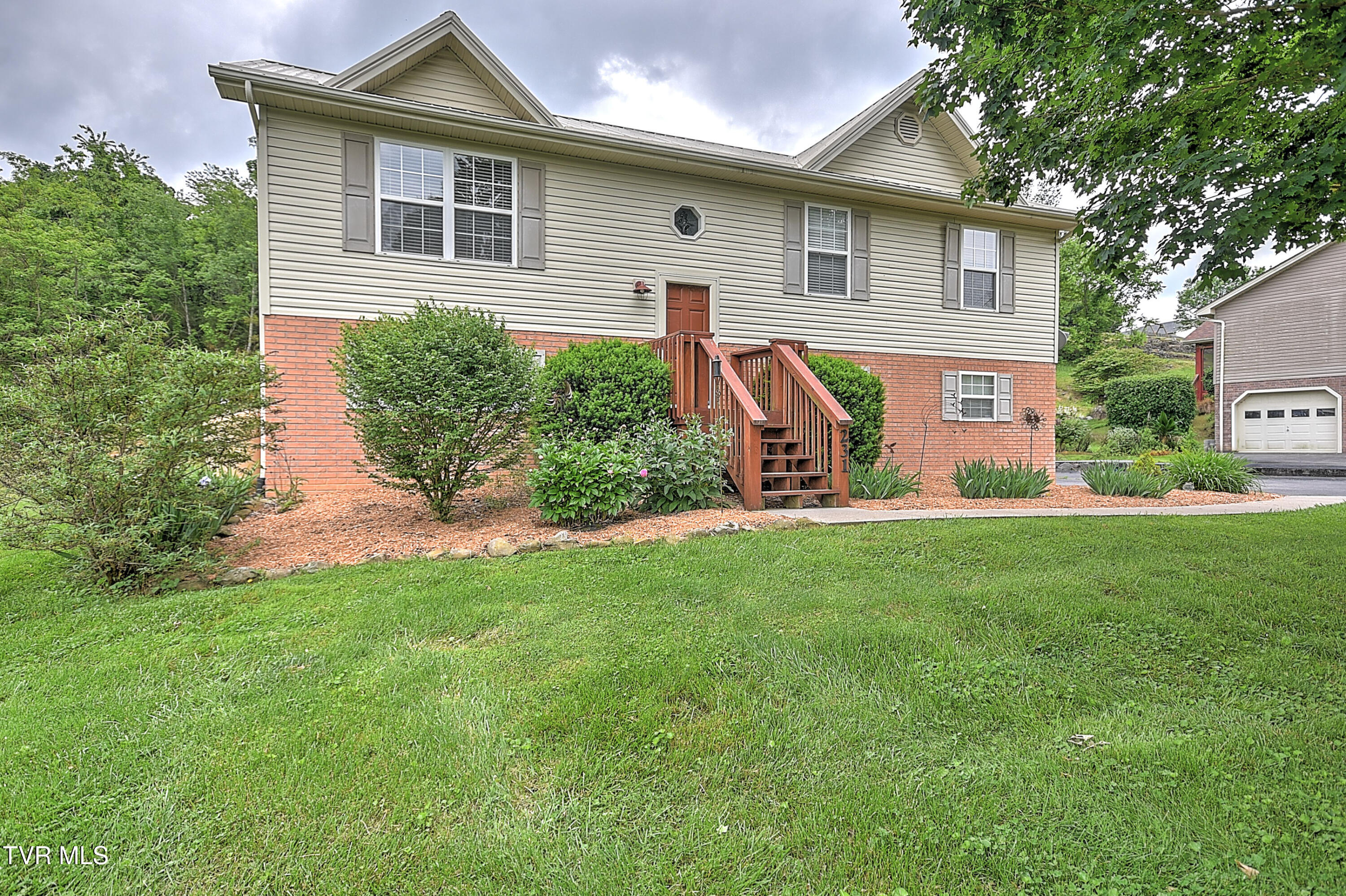 231 Maple Ridge Drive, Jonesborough, Tennessee image 5