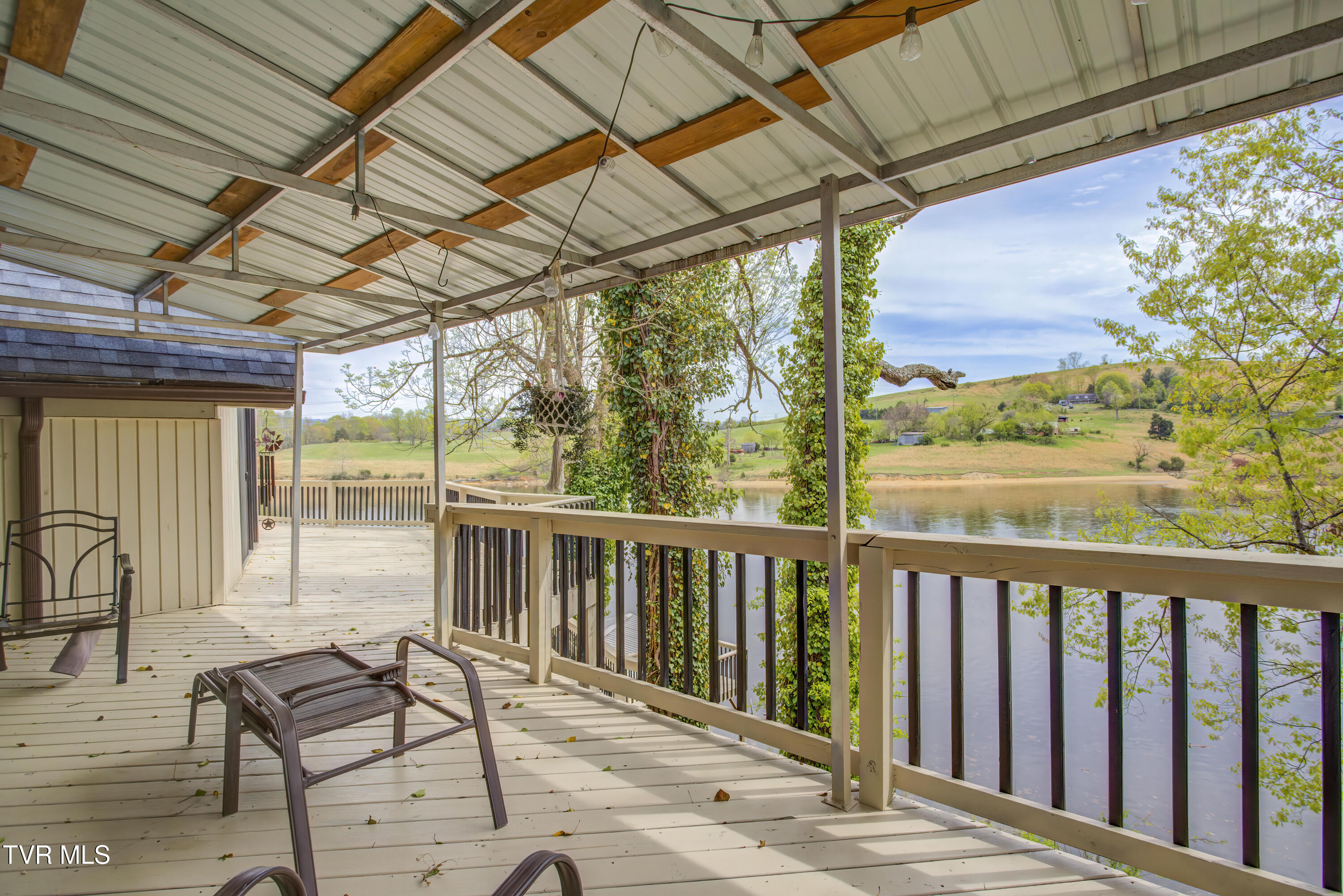 360 Boone Lake Circle, Bluff City, Tennessee image 43
