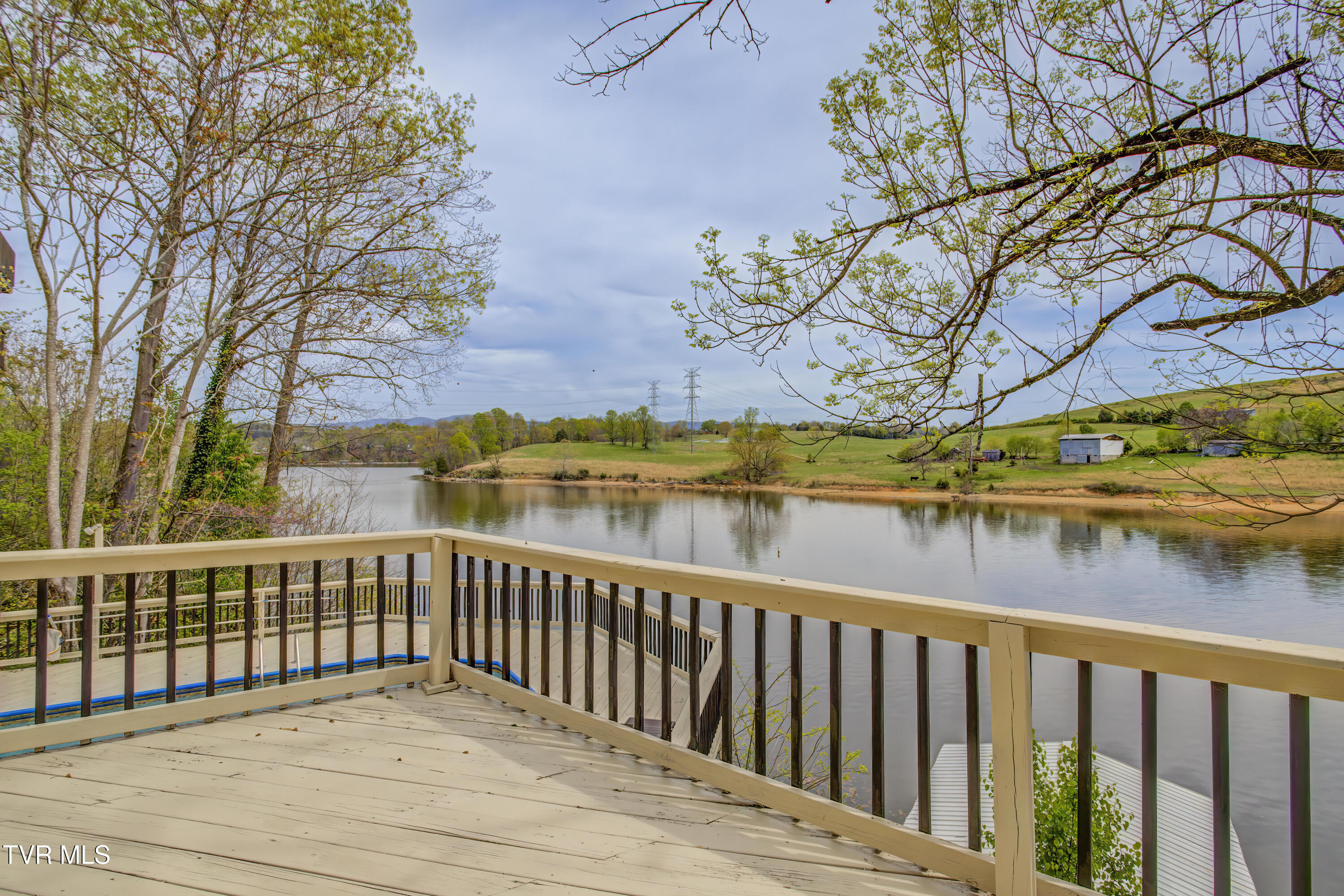 360 Boone Lake Circle, Bluff City, Tennessee image 41