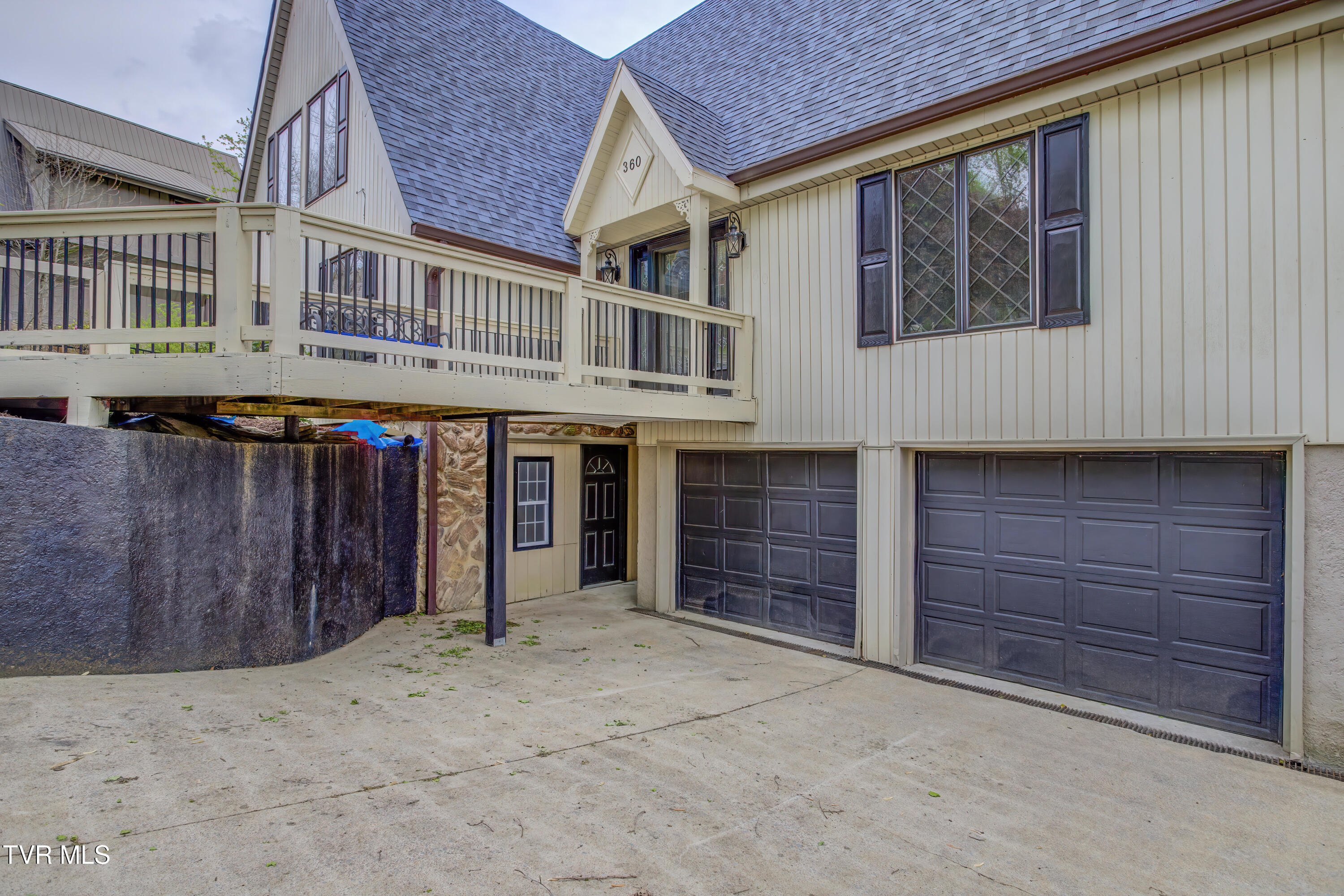 360 Boone Lake Circle, Bluff City, Tennessee image 5
