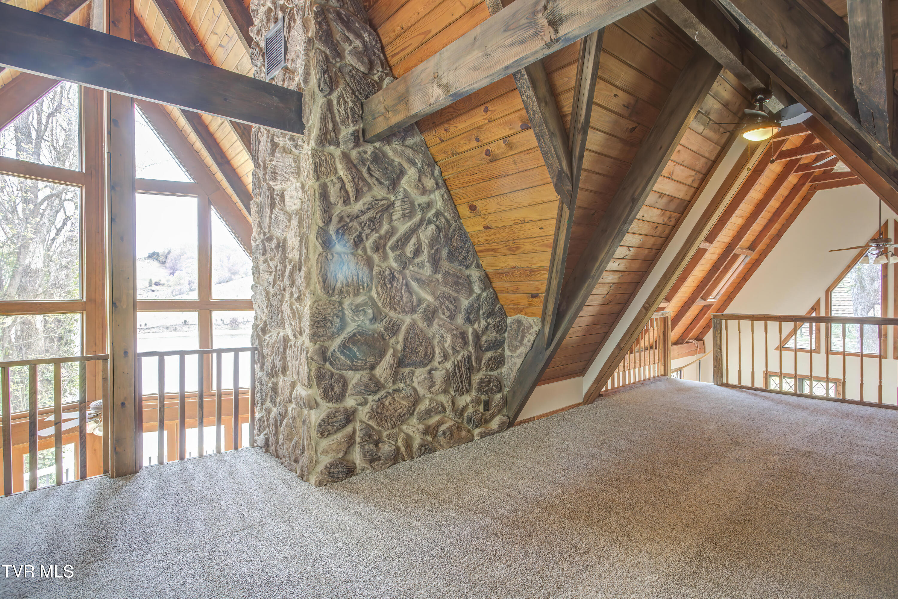 360 Boone Lake Circle, Bluff City, Tennessee image 22