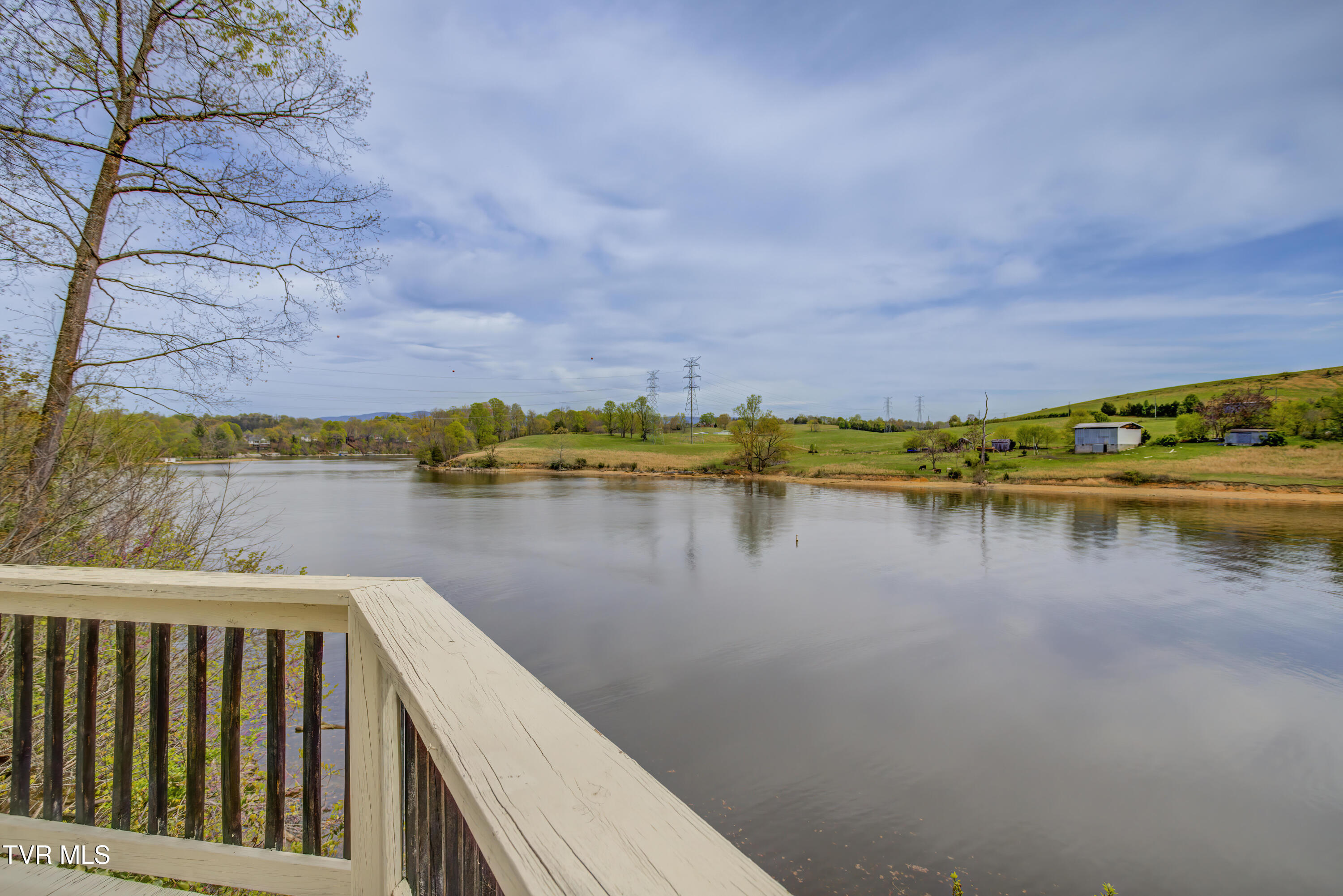360 Boone Lake Circle, Bluff City, Tennessee image 42