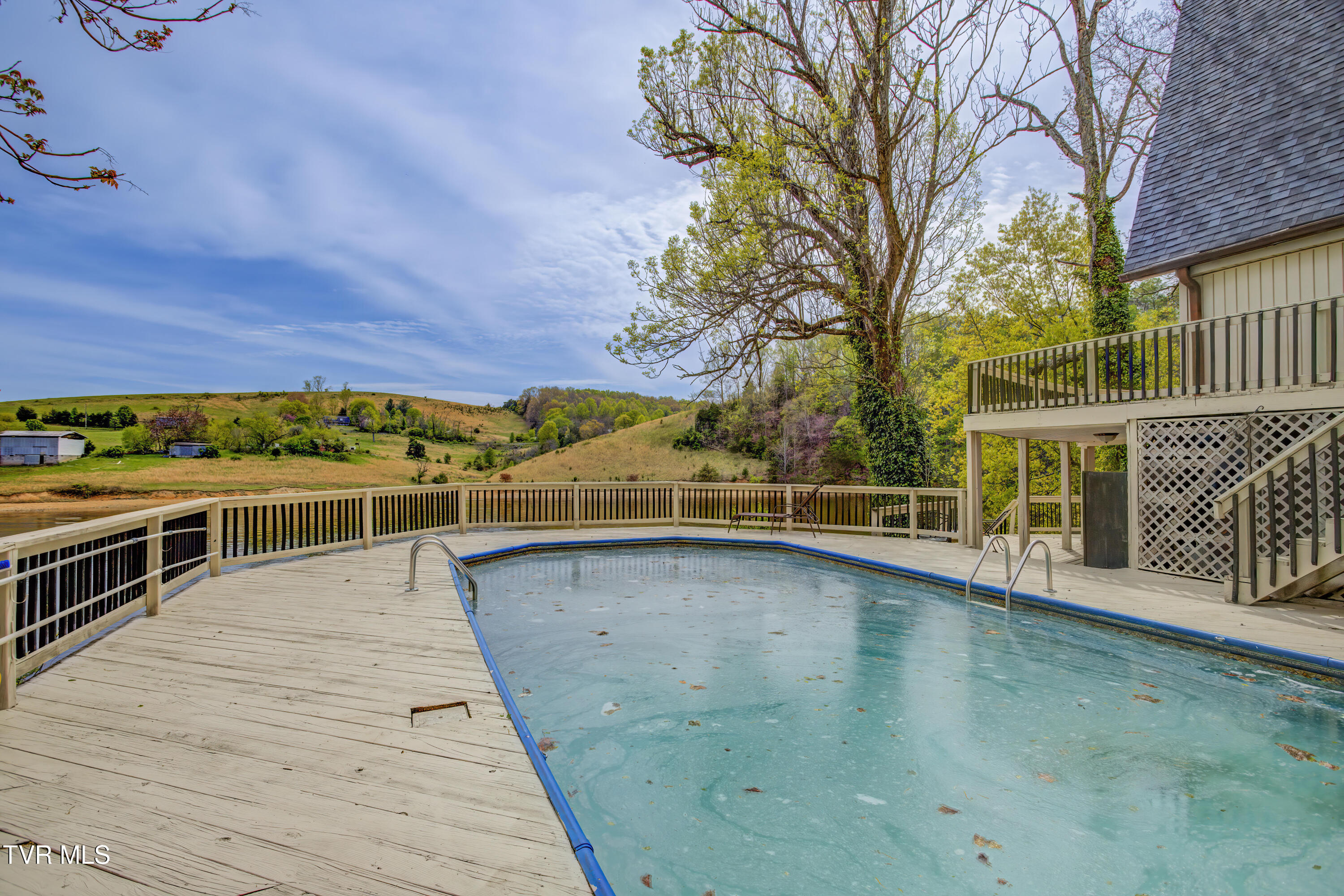 360 Boone Lake Circle, Bluff City, Tennessee image 39