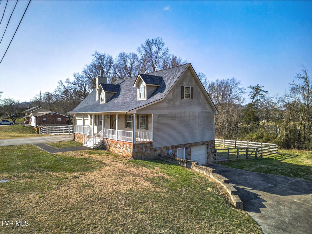 Photo of 457 Terrace View Drive, Bean Station, TN 37708 (MLS # 9990970)