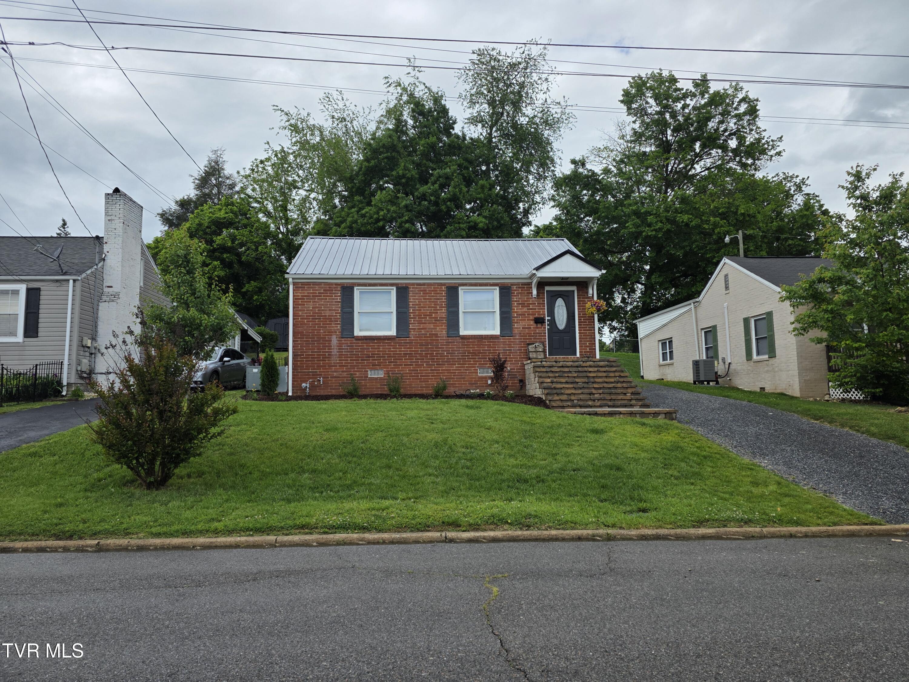 1317 Newton Street, Bristol, Virginia image 16