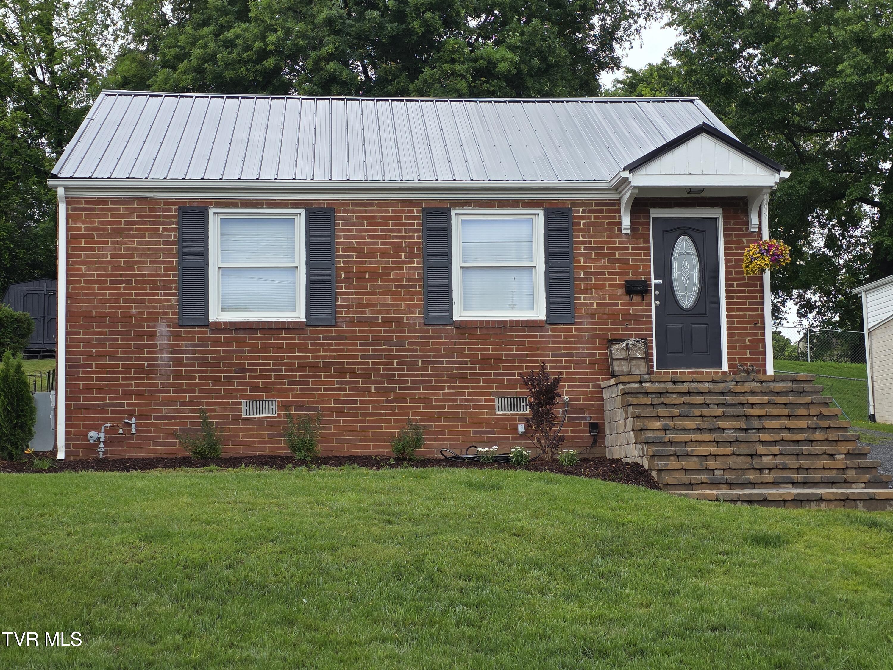 1317 Newton Street, Bristol, Virginia image 1