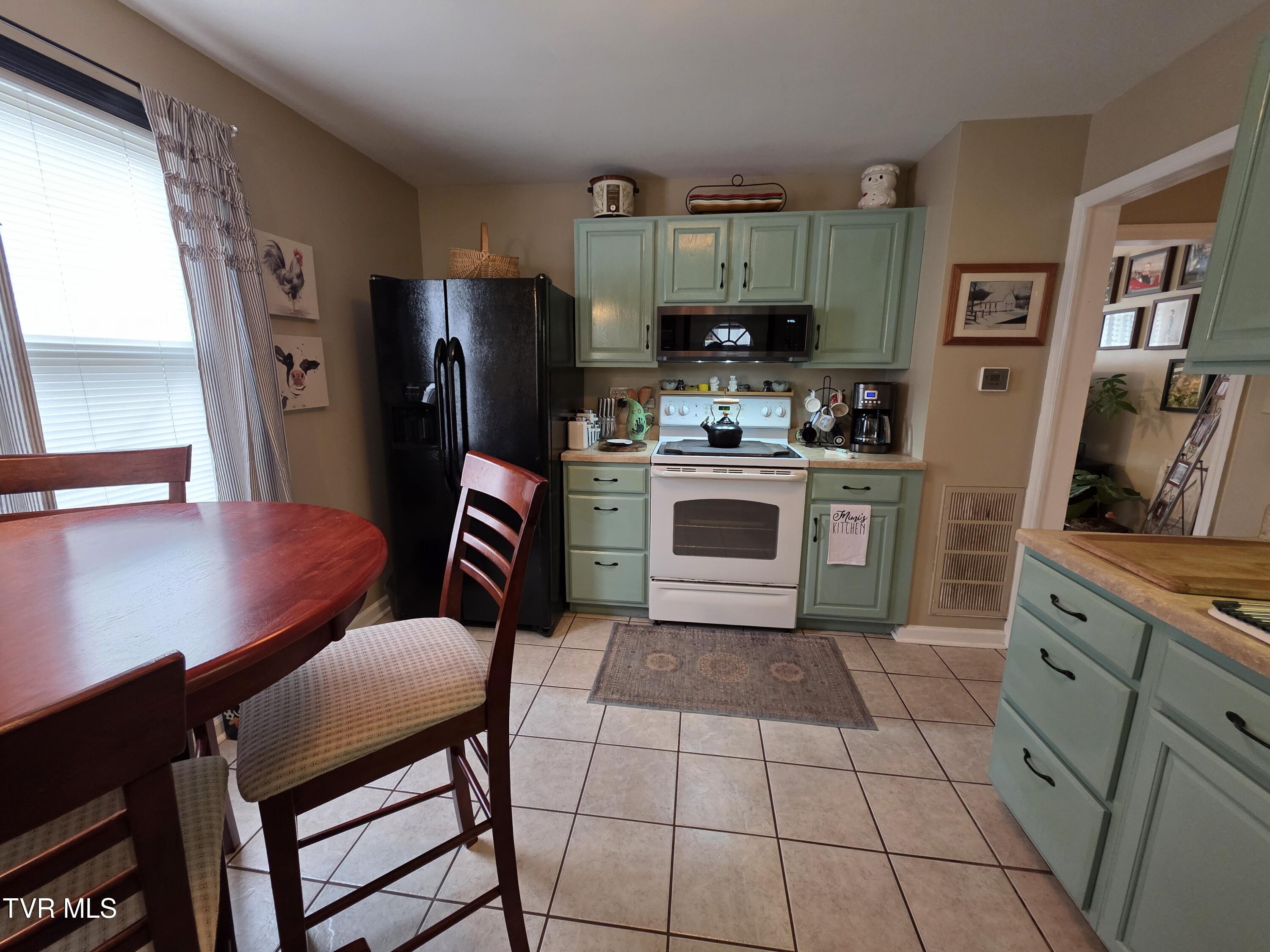 1317 Newton Street, Bristol, Virginia image 9