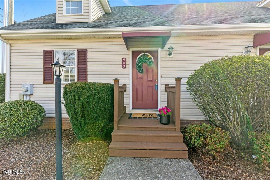 Photo of 400 Hallbrook Drive # 17, Gray, TN 37615 (MLS # 9992827)