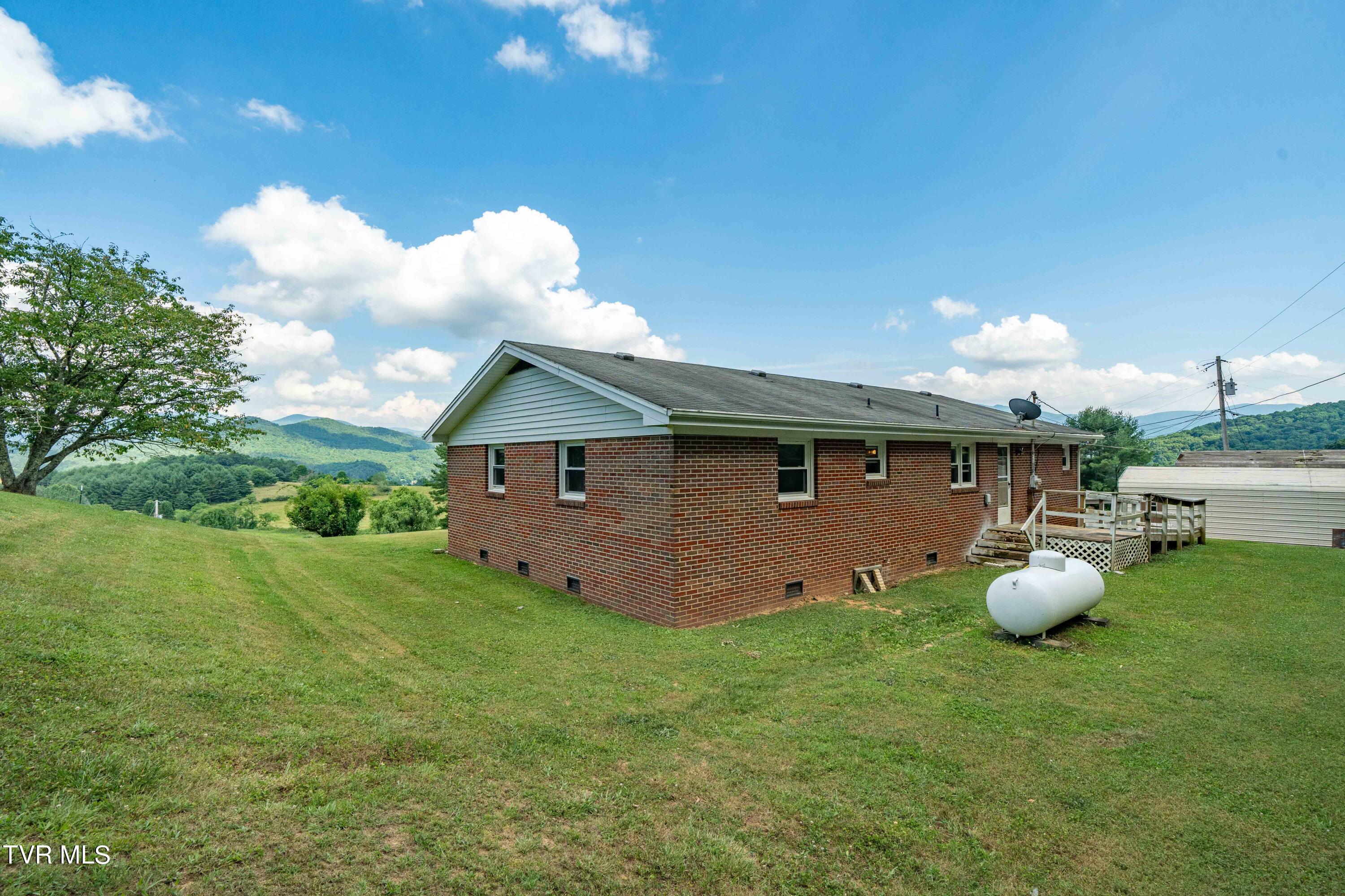 199 Crowder Road, Mountain City, Tennessee image 2