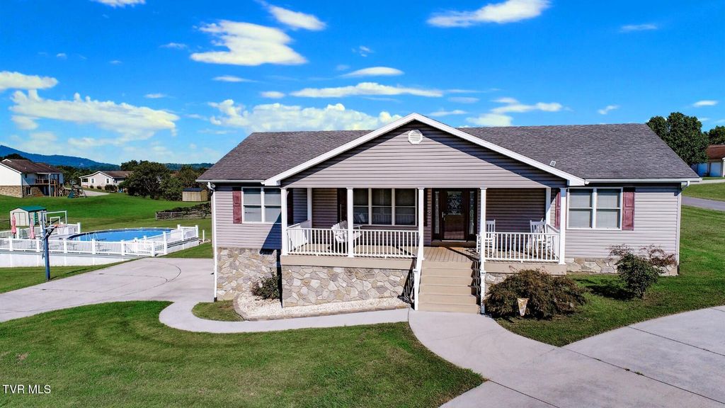 Photo of 1114 Caleb Ln Ln, Newport, TN 37821 (MLS # 9987263)