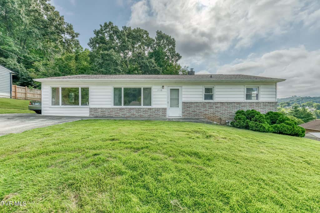 Photo of 2168 Mocassin Street, Kingsport, TN 37660 (MLS # 9999909)