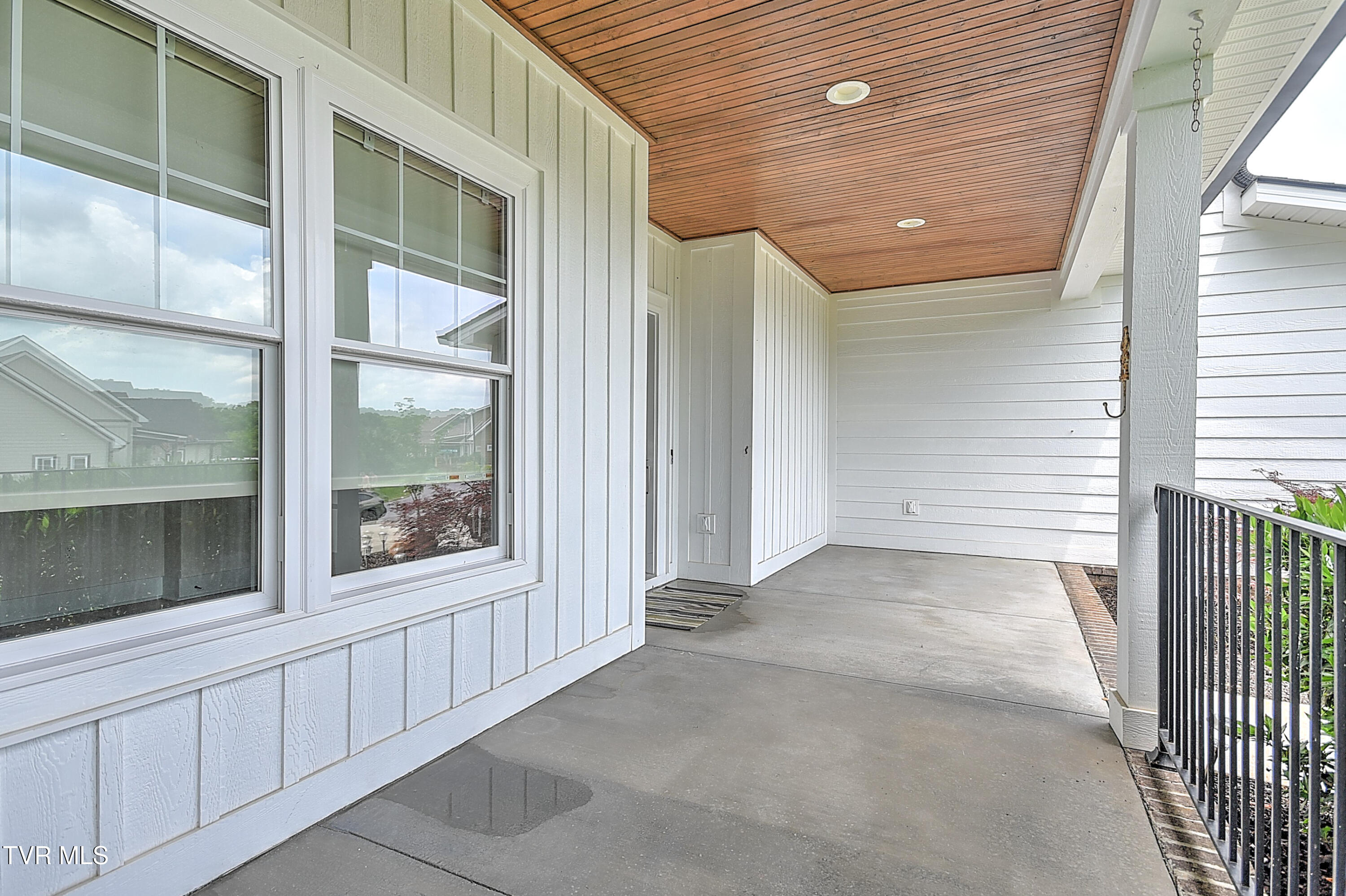 203 Riverwatch Circle, Kingsport, Tennessee image 9