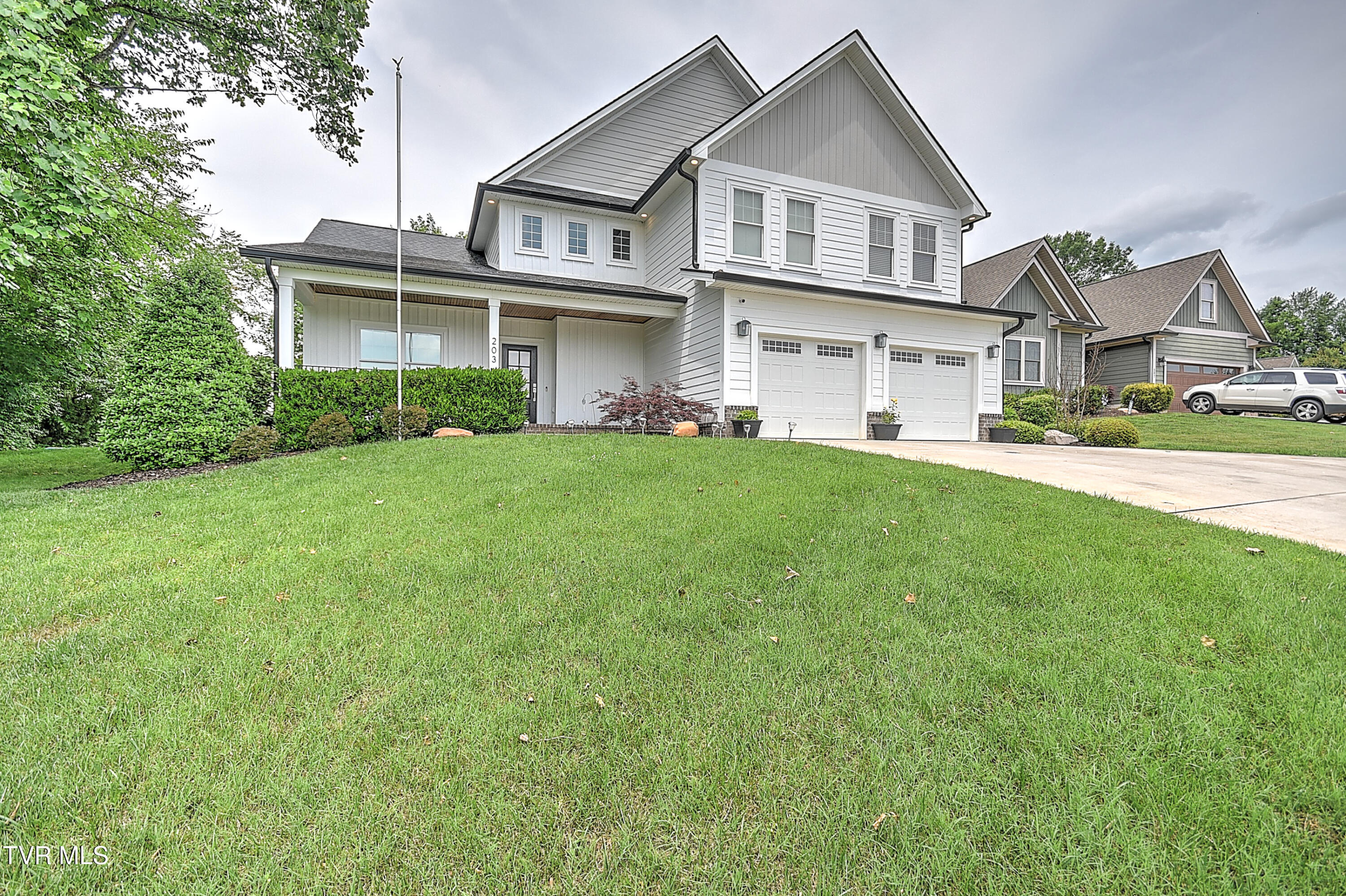 203 Riverwatch Circle, Kingsport, Tennessee image 4