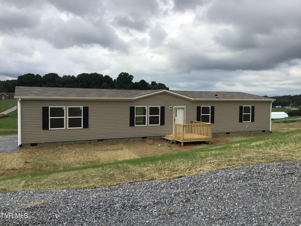 Photo of 710 Sunnyside Loop, Greeneville, TN 37743 (MLS # 9997503)