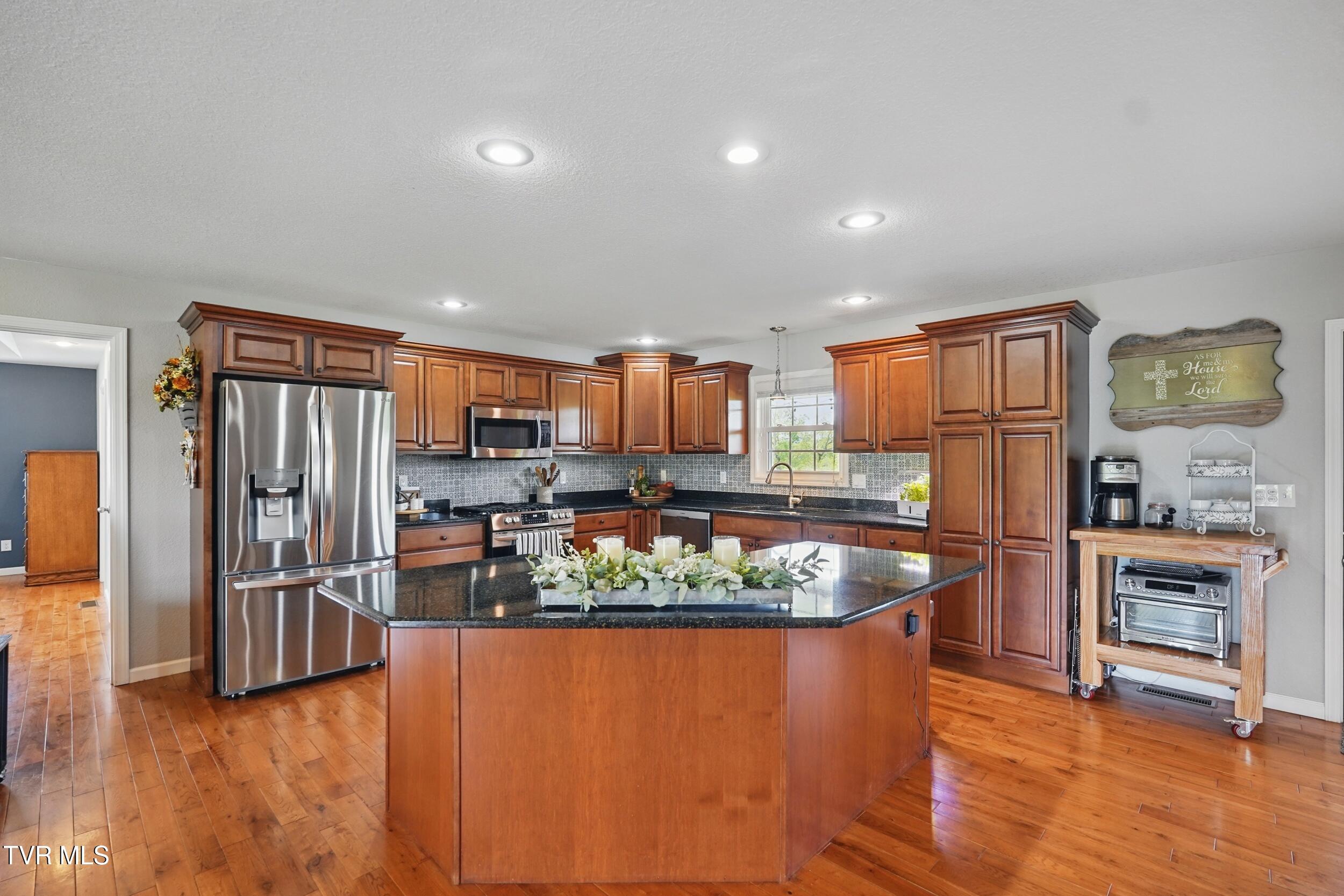 453 Possum Creek Road, Greeneville, Tennessee image 13