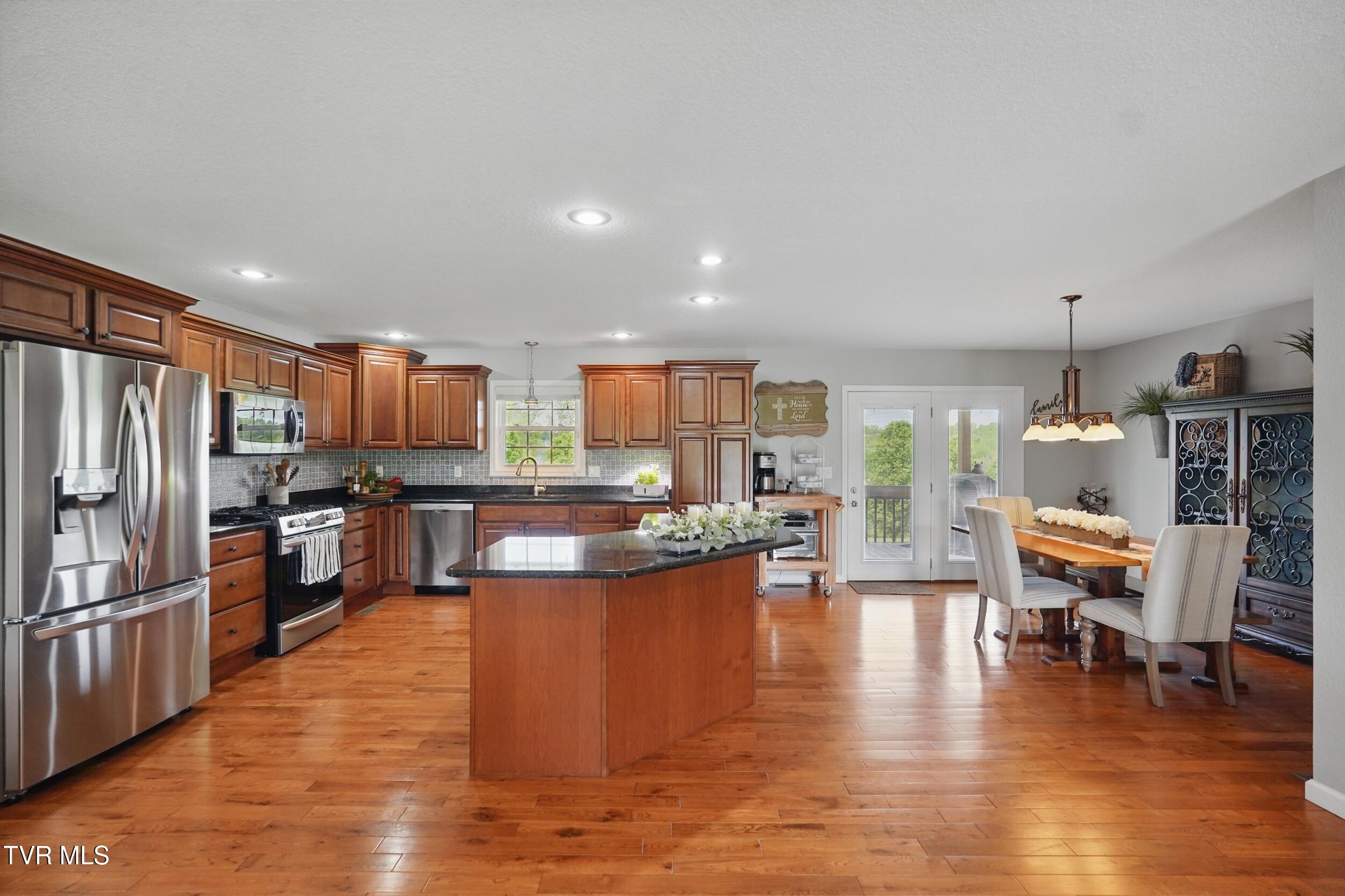 453 Possum Creek Road, Greeneville, Tennessee image 12