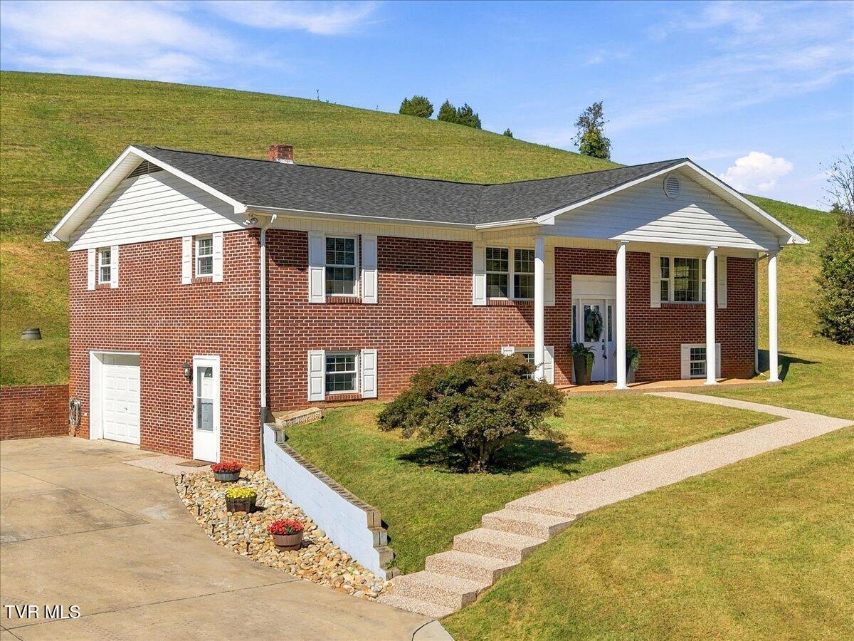 216 Ron Trent Road