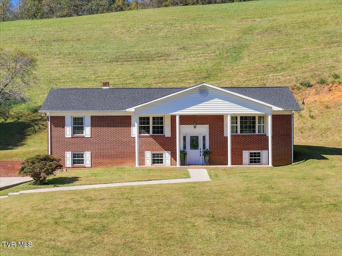 216 Ron Trent Road
